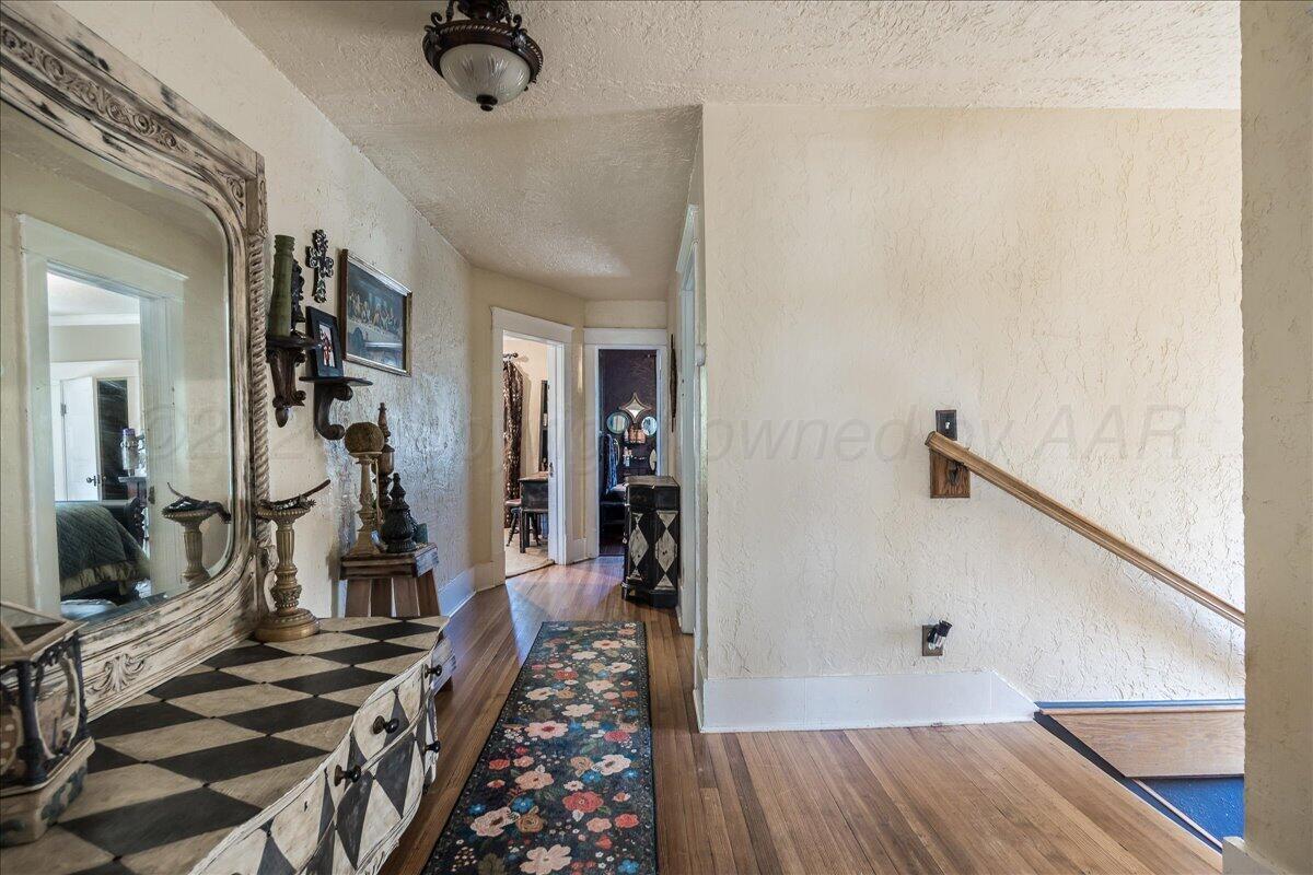 1909 S Harrison Property Photo 19
