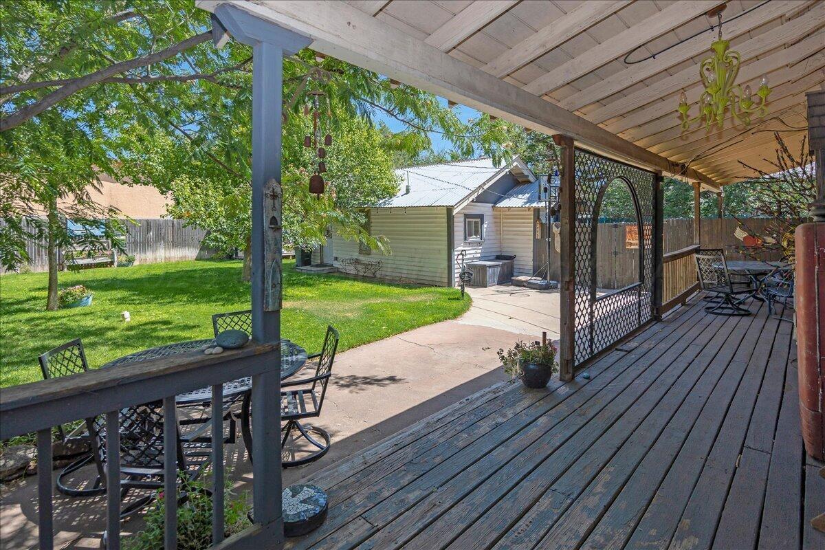 1909 S Harrison Property Photo 34