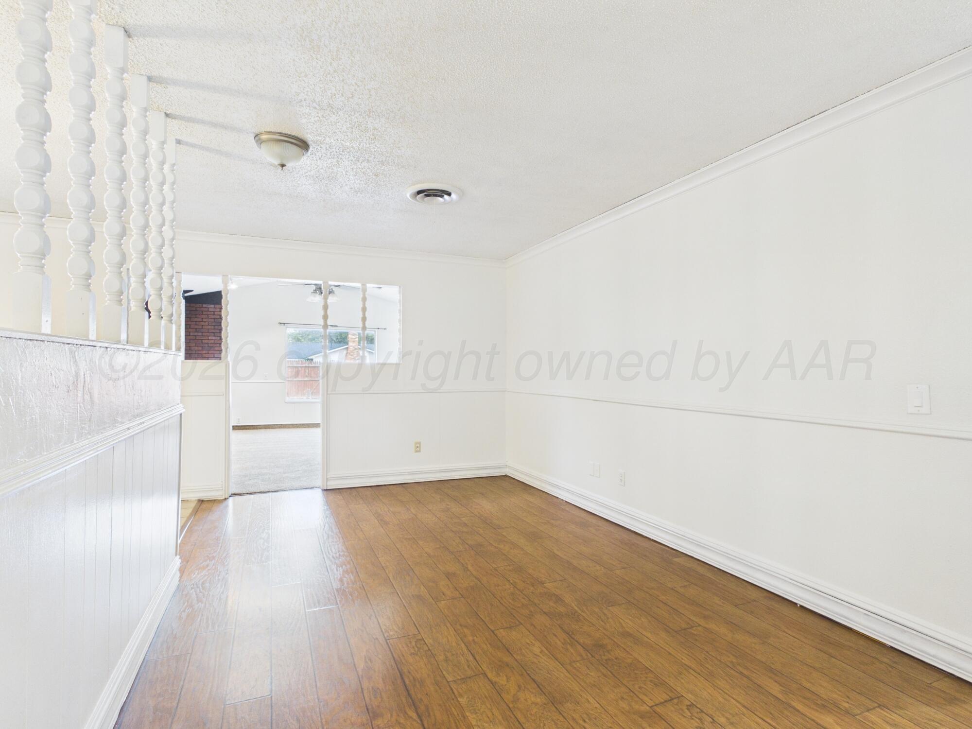 1113 Powell Avenue Property Photo 5