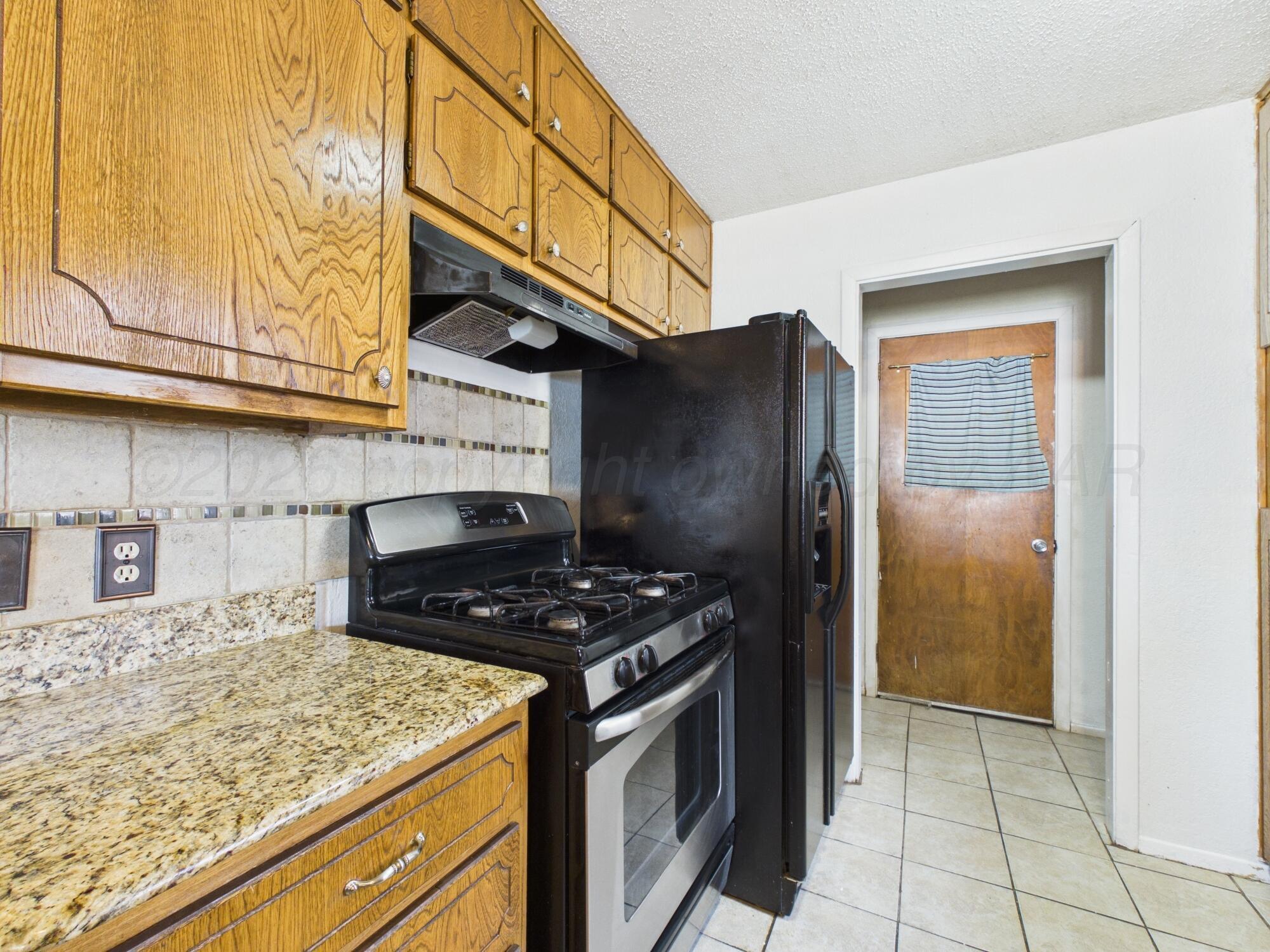 1113 Powell Avenue Property Photo 8