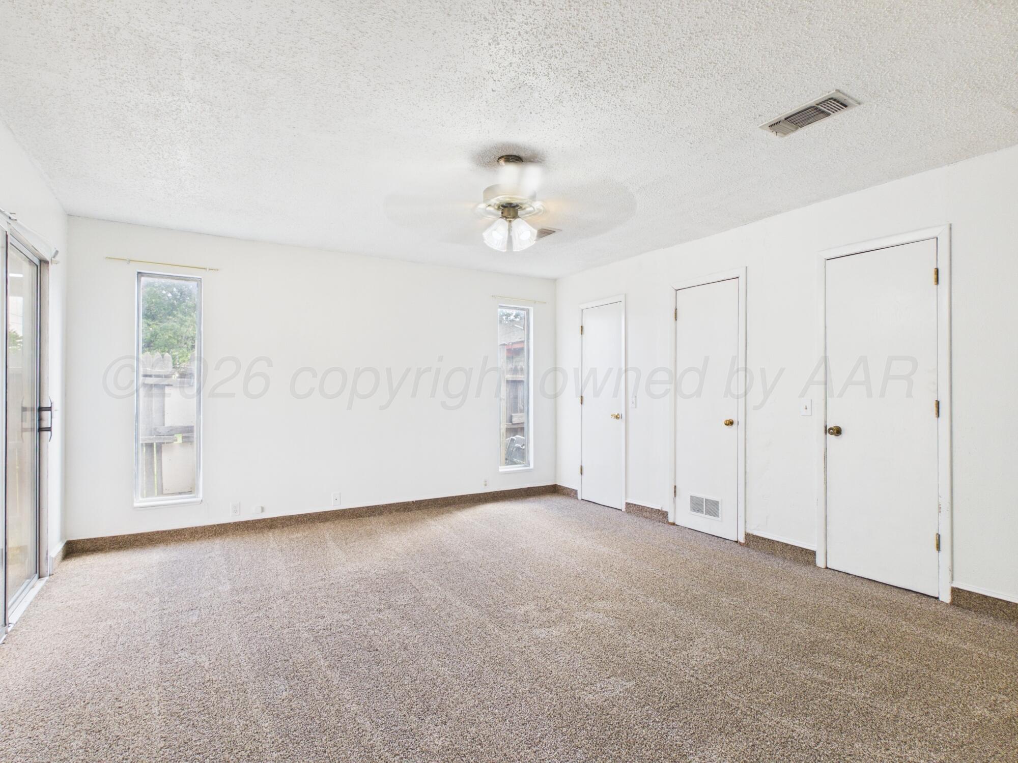 1113 Powell Avenue Property Photo 11
