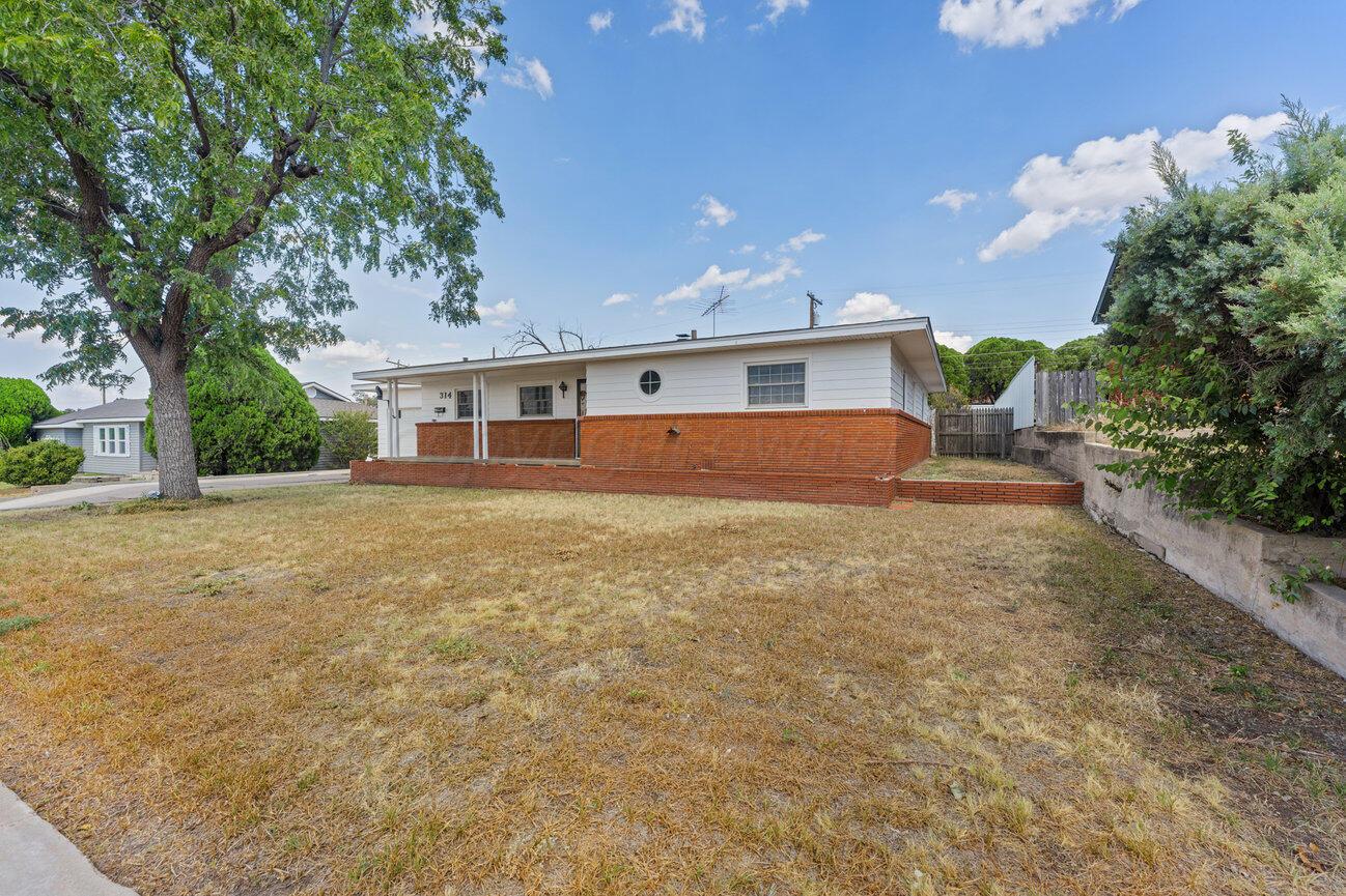 314 Austin Street Property Photo 3