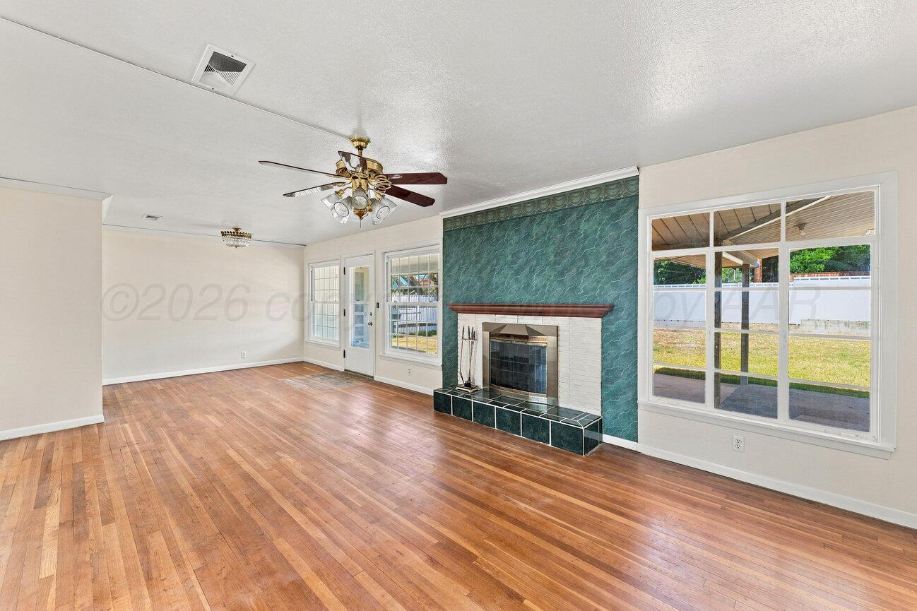 314 Austin Street Property Photo 6
