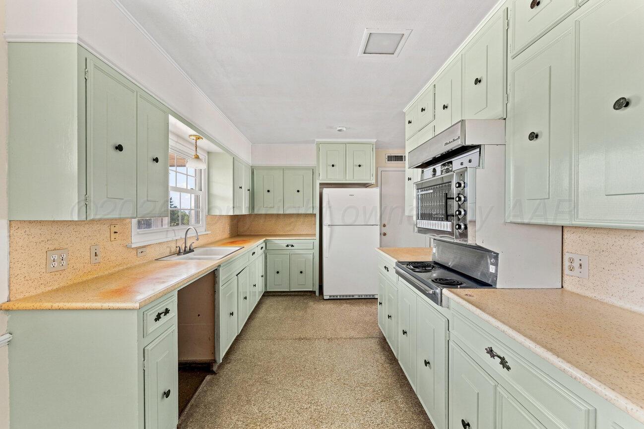 314 Austin Street Property Photo 12