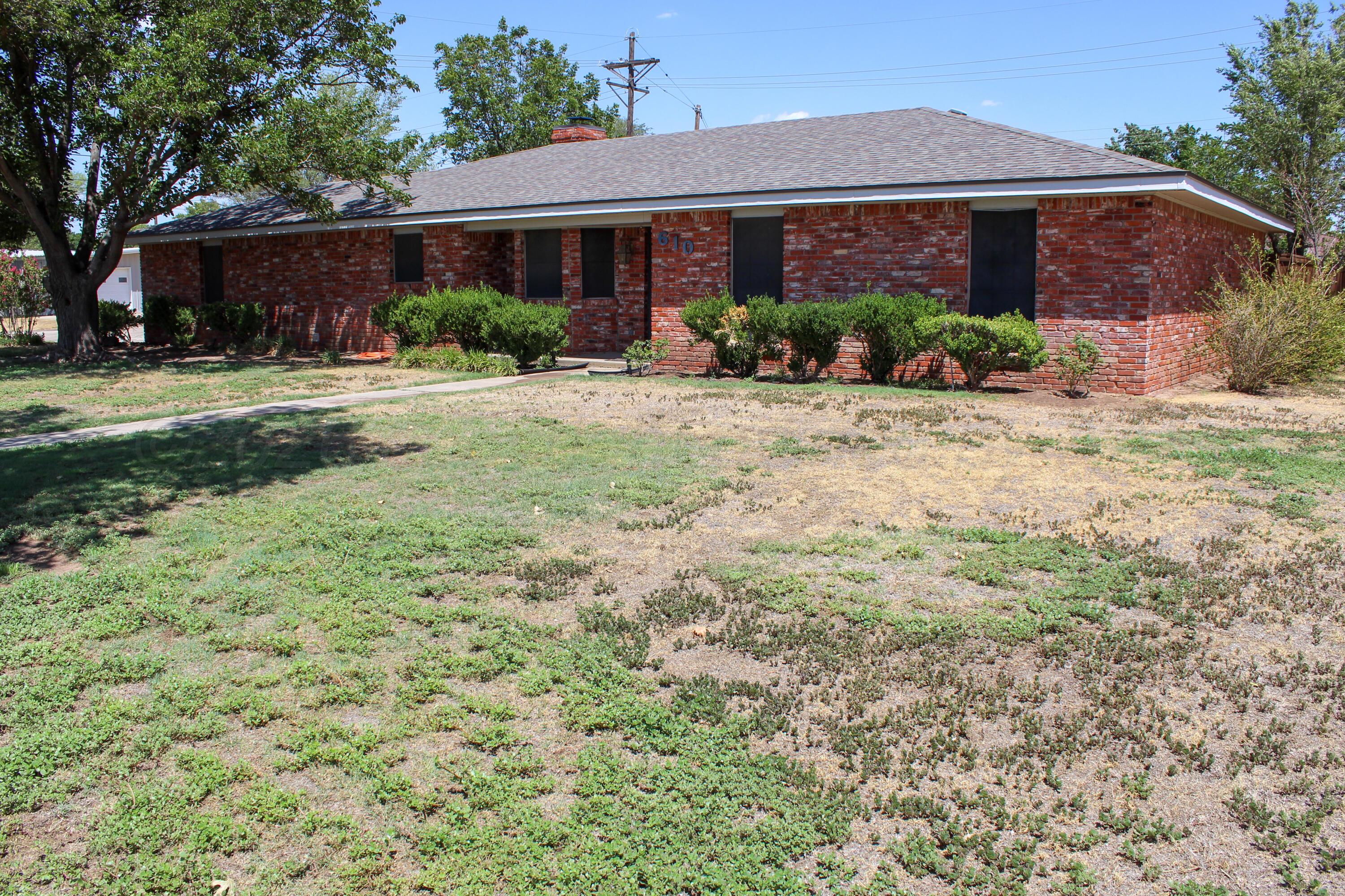 610 Pecan Avenue Property Photo 3
