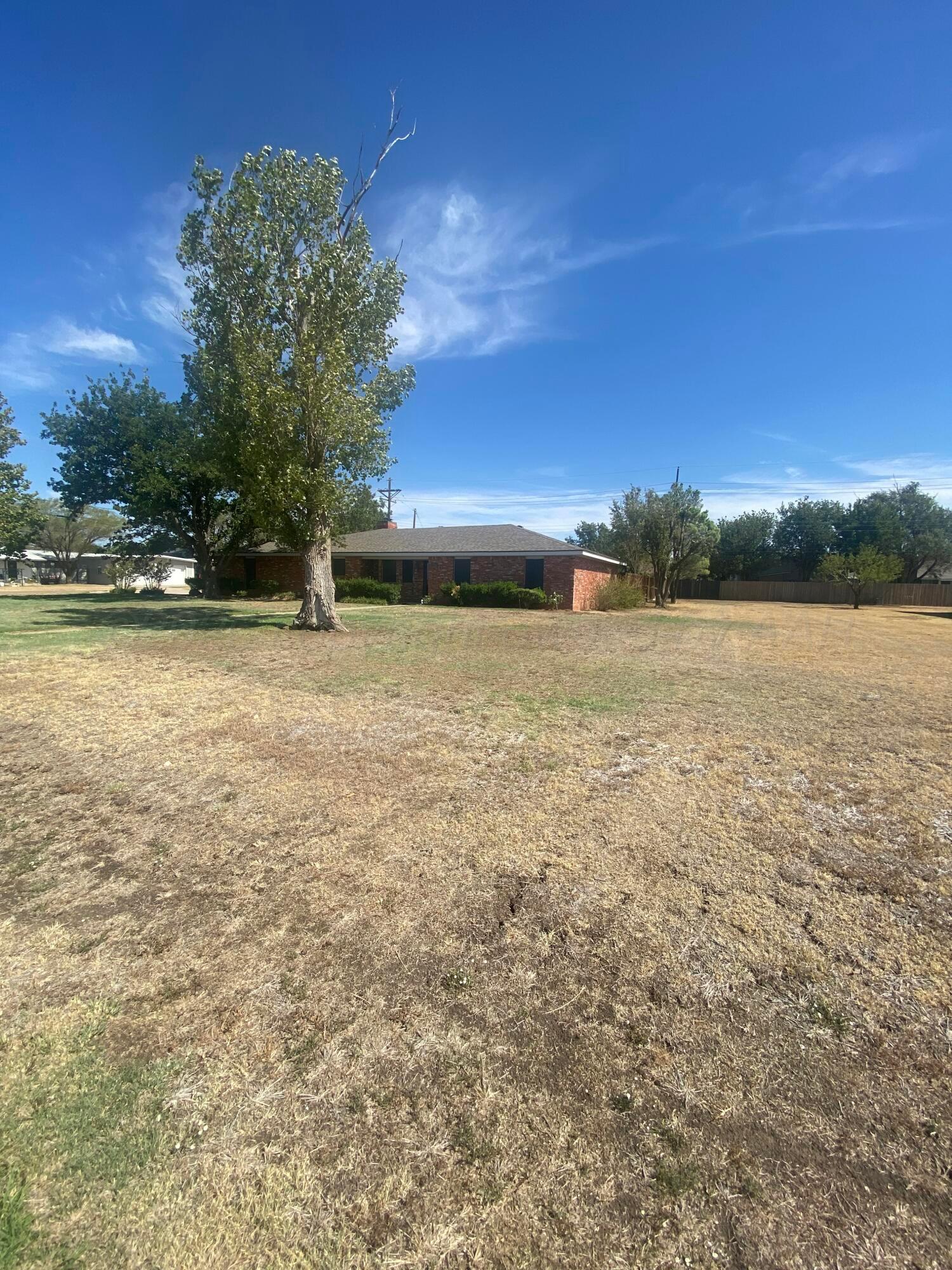 610 Pecan Avenue Property Photo 6