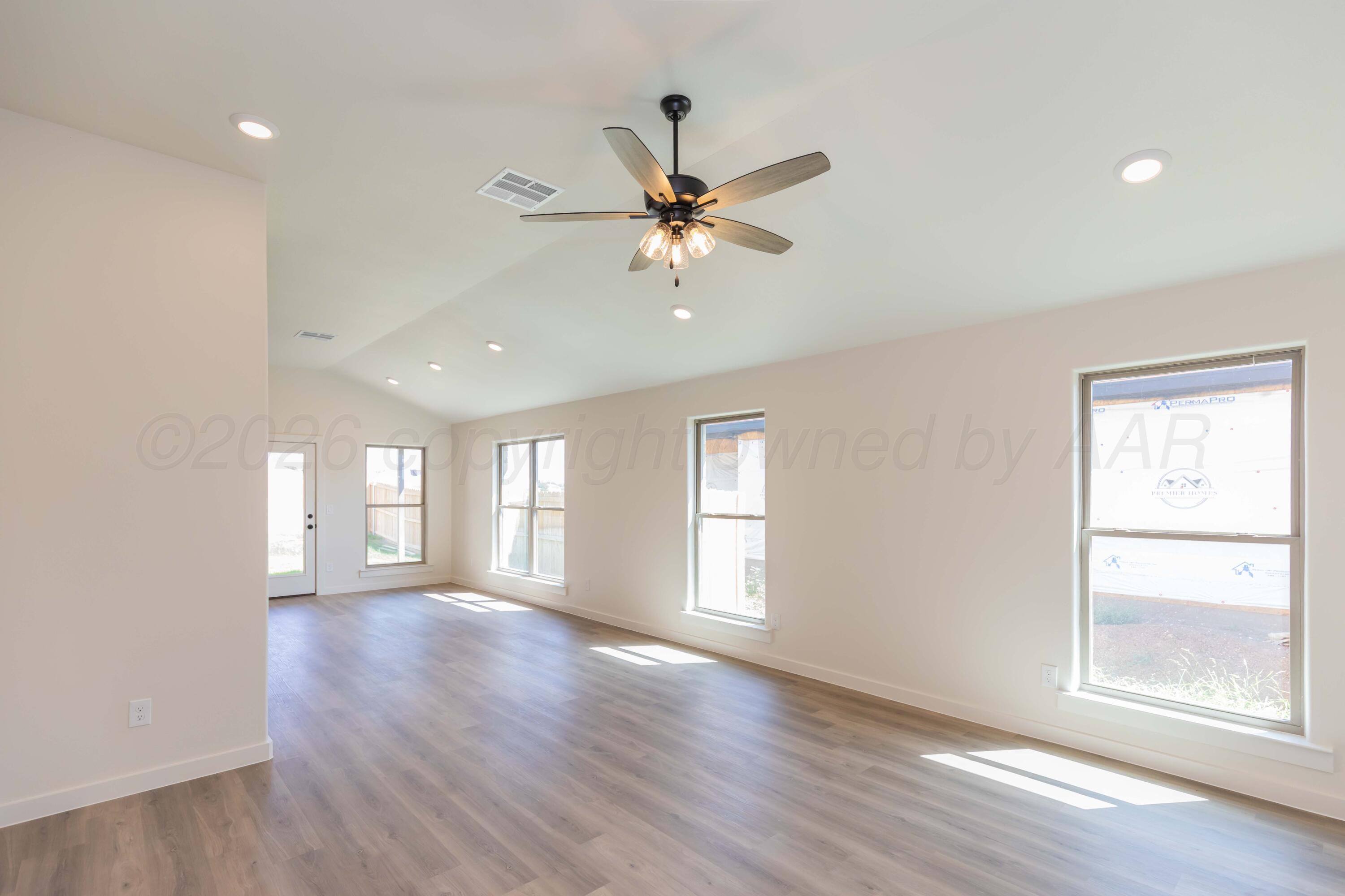 4204 Houlette Street Property Photo 2