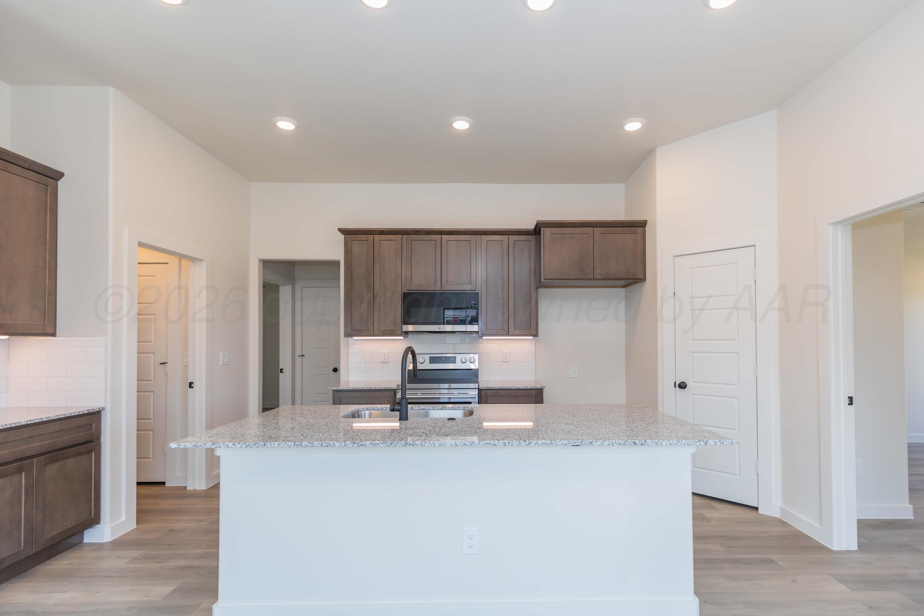 4204 Houlette Street Property Photo 6
