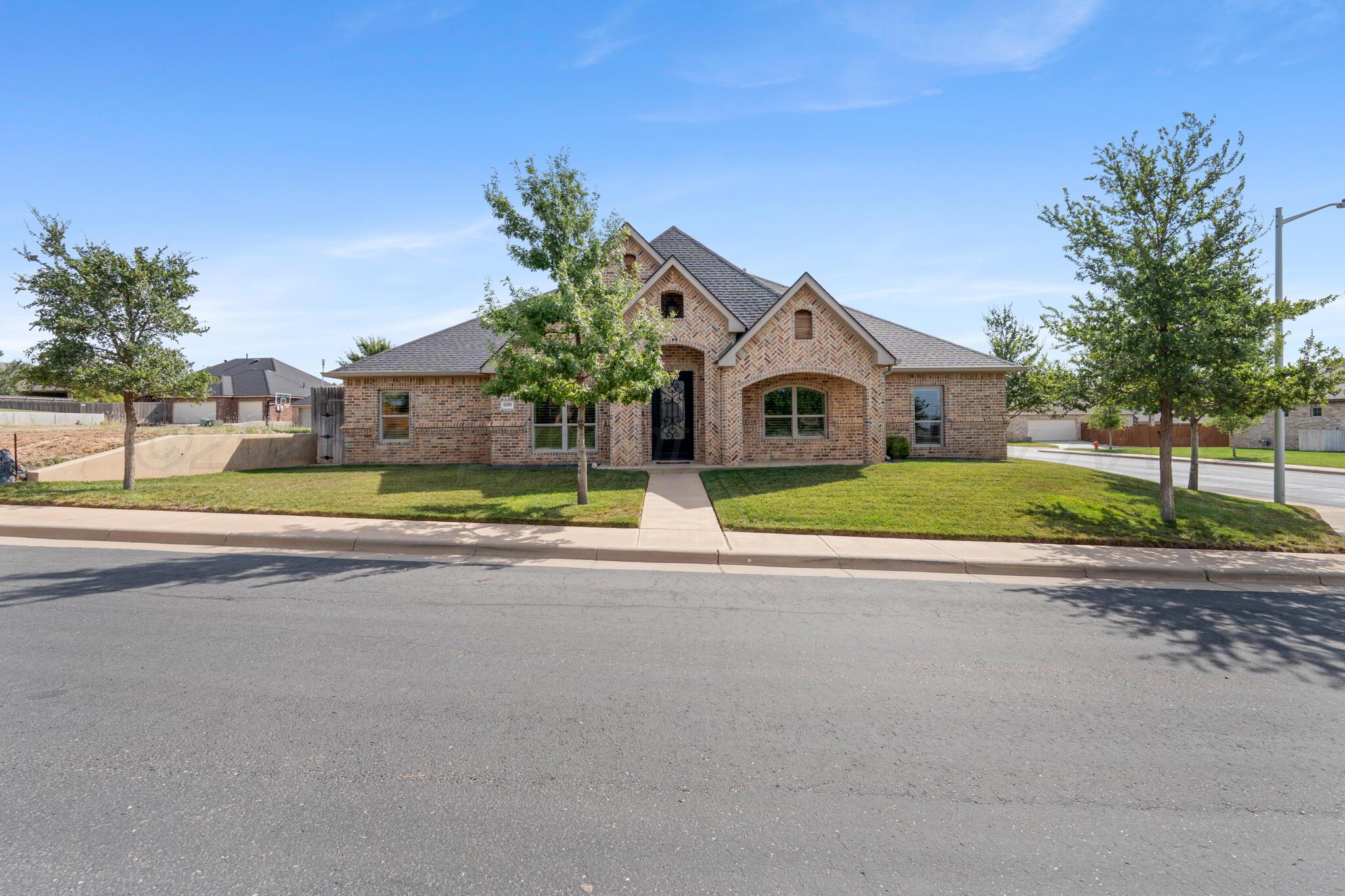 6509 Tatum Circle Property Photo 4