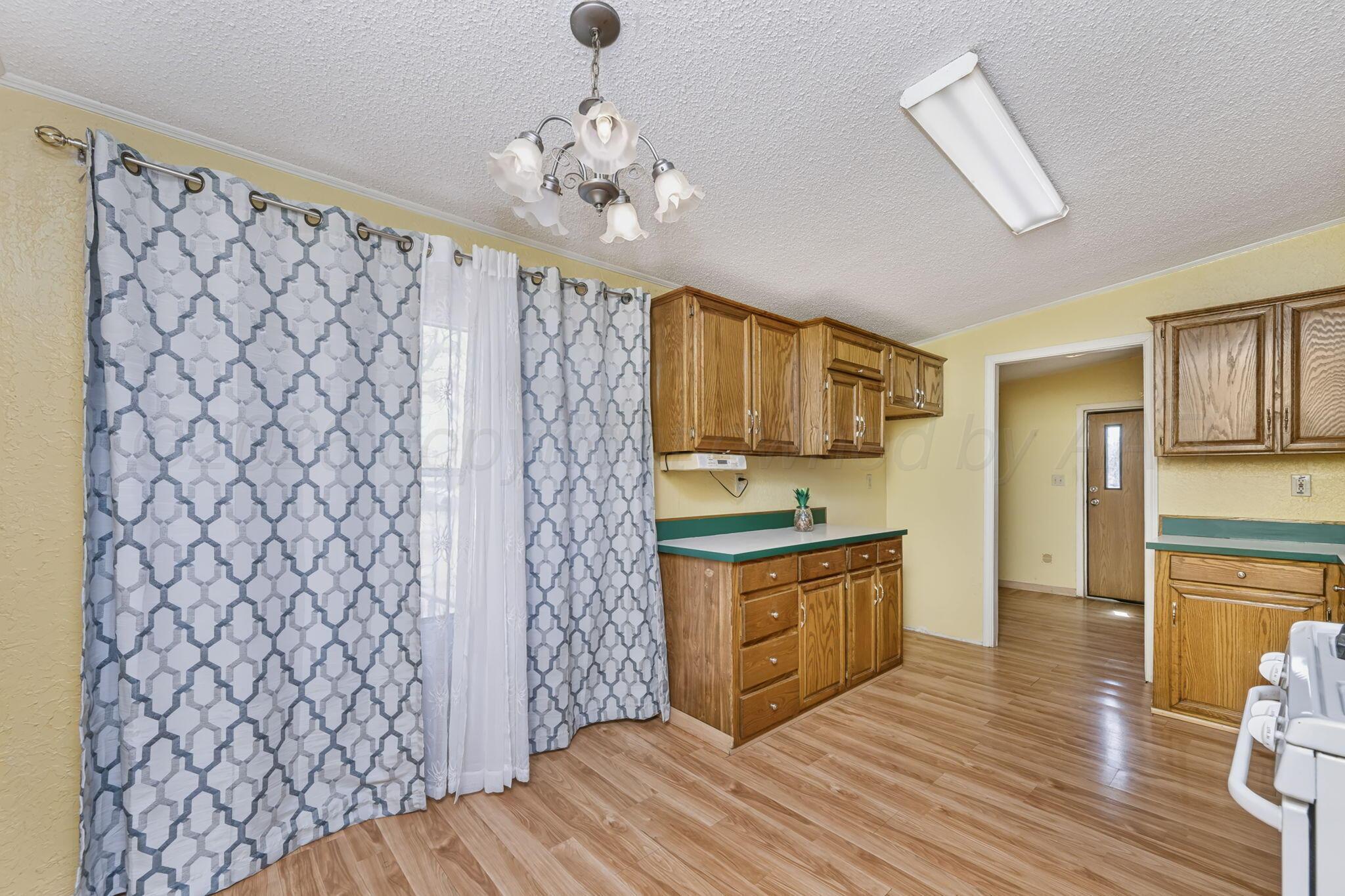 12804 S Western Street Property Photo 7