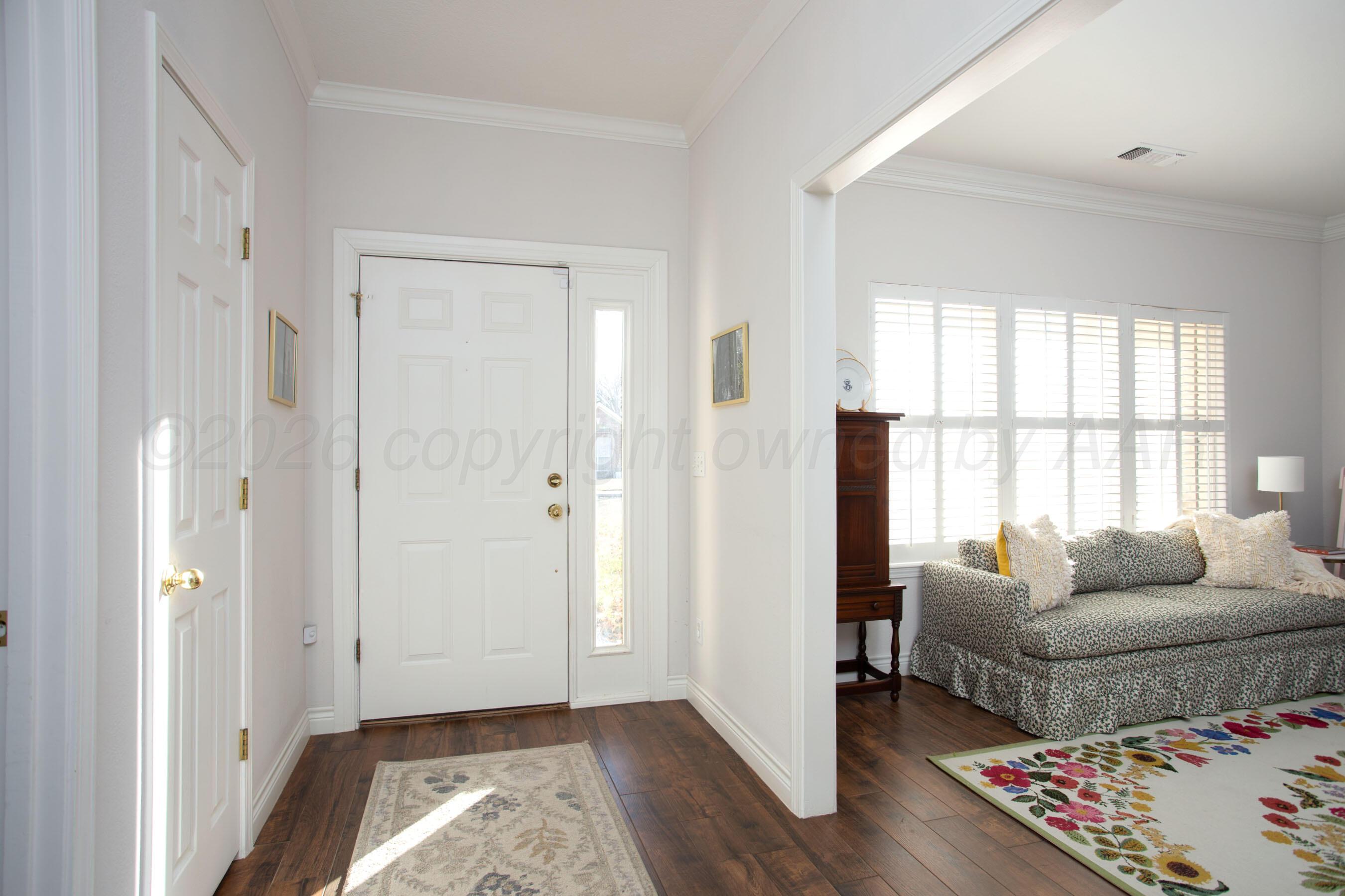 3406 Mccall Place Property Photo 4