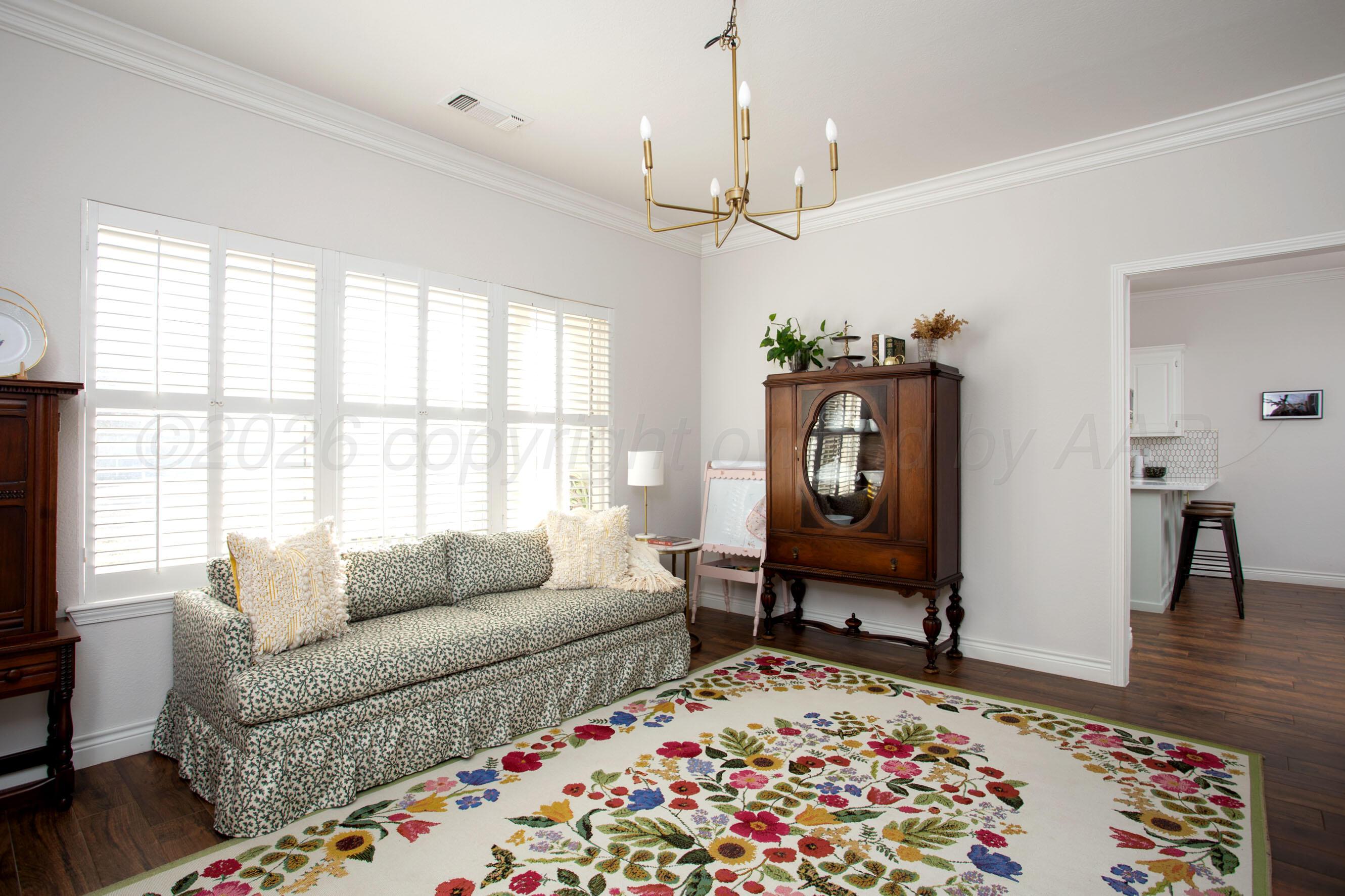 3406 Mccall Place Property Photo 6