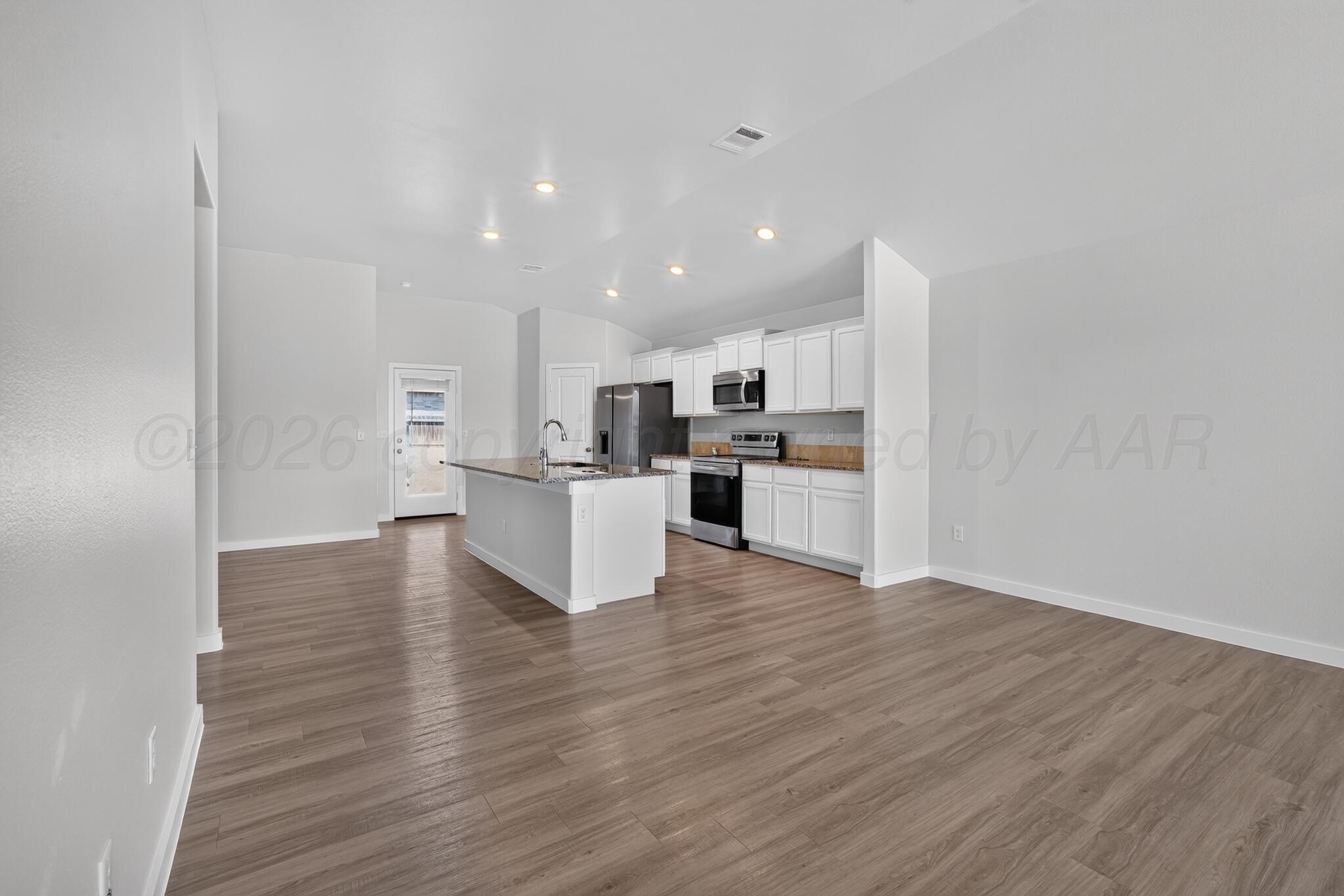 1640 Montaluse Road Property Photo 3