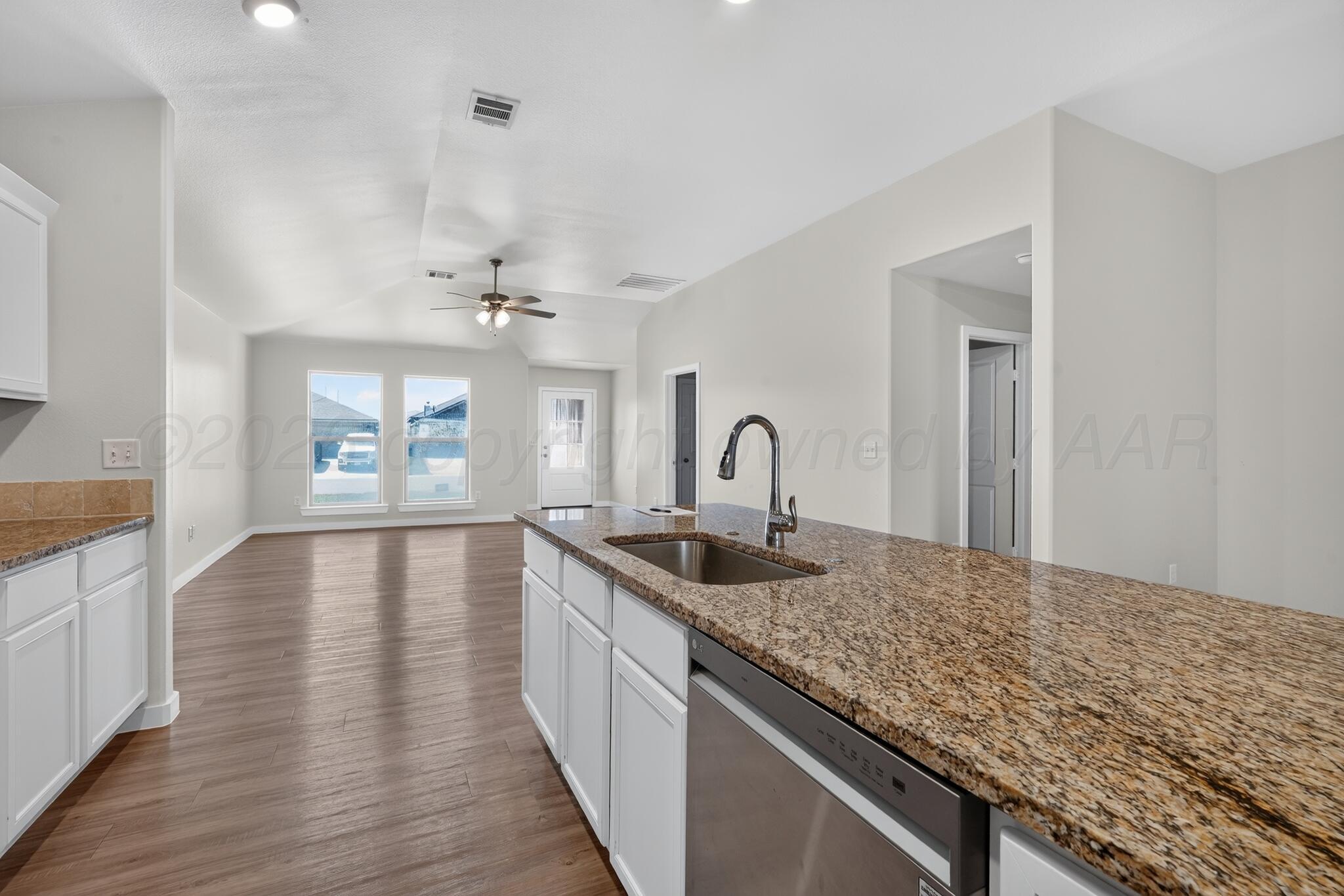 1640 Montaluse Road Property Photo 6