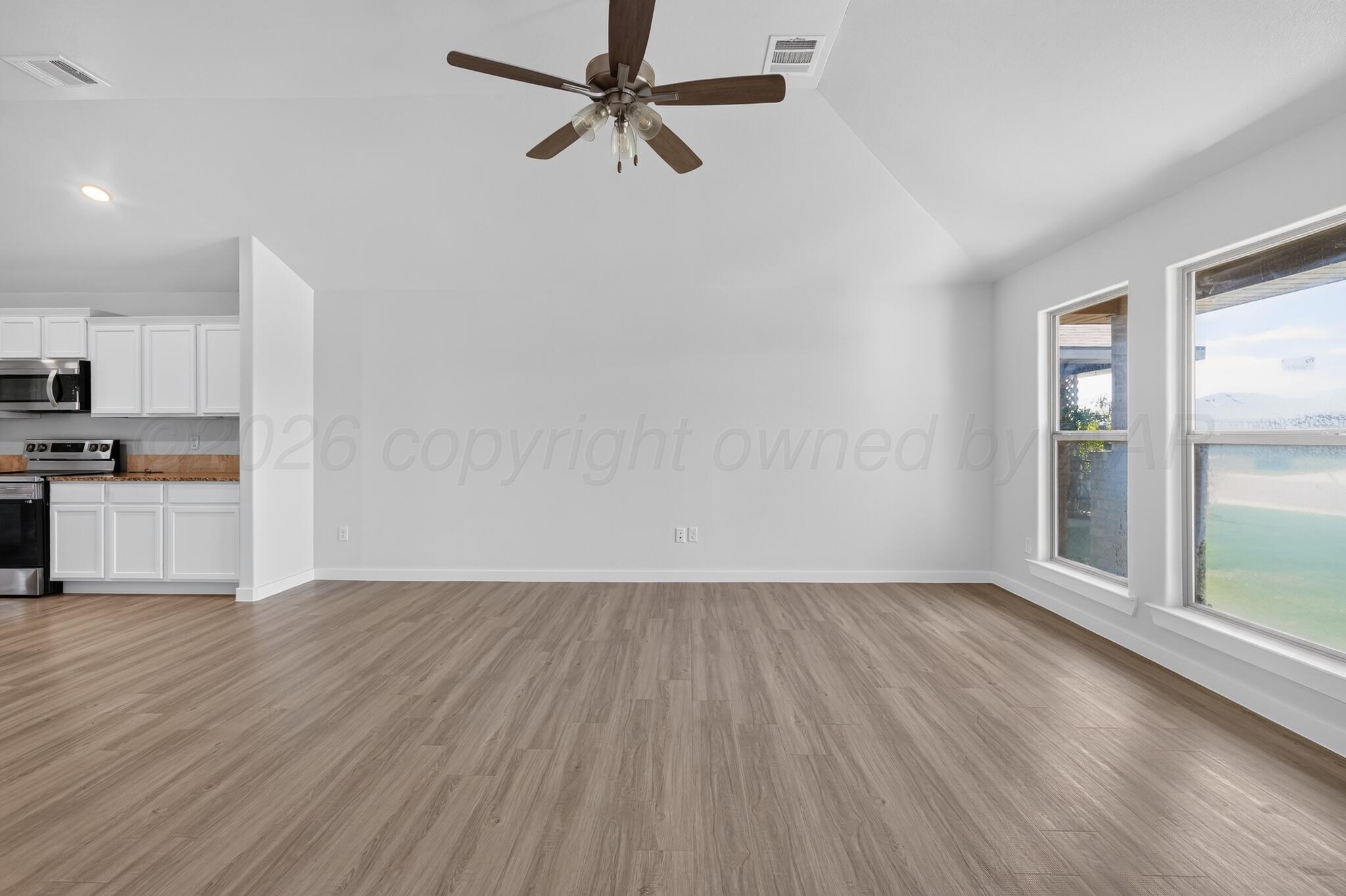 1640 Montaluse Road Property Photo 11