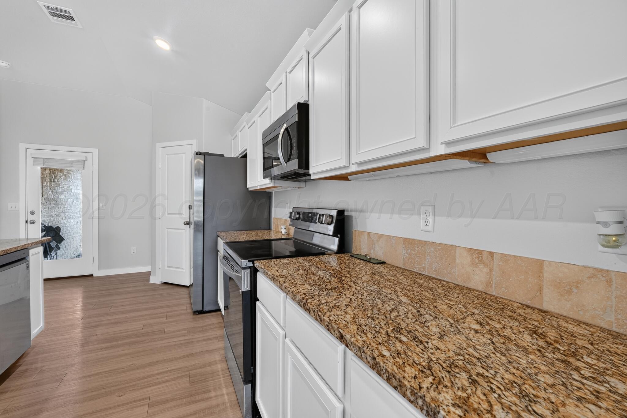 1640 Montaluse Road Property Photo 14
