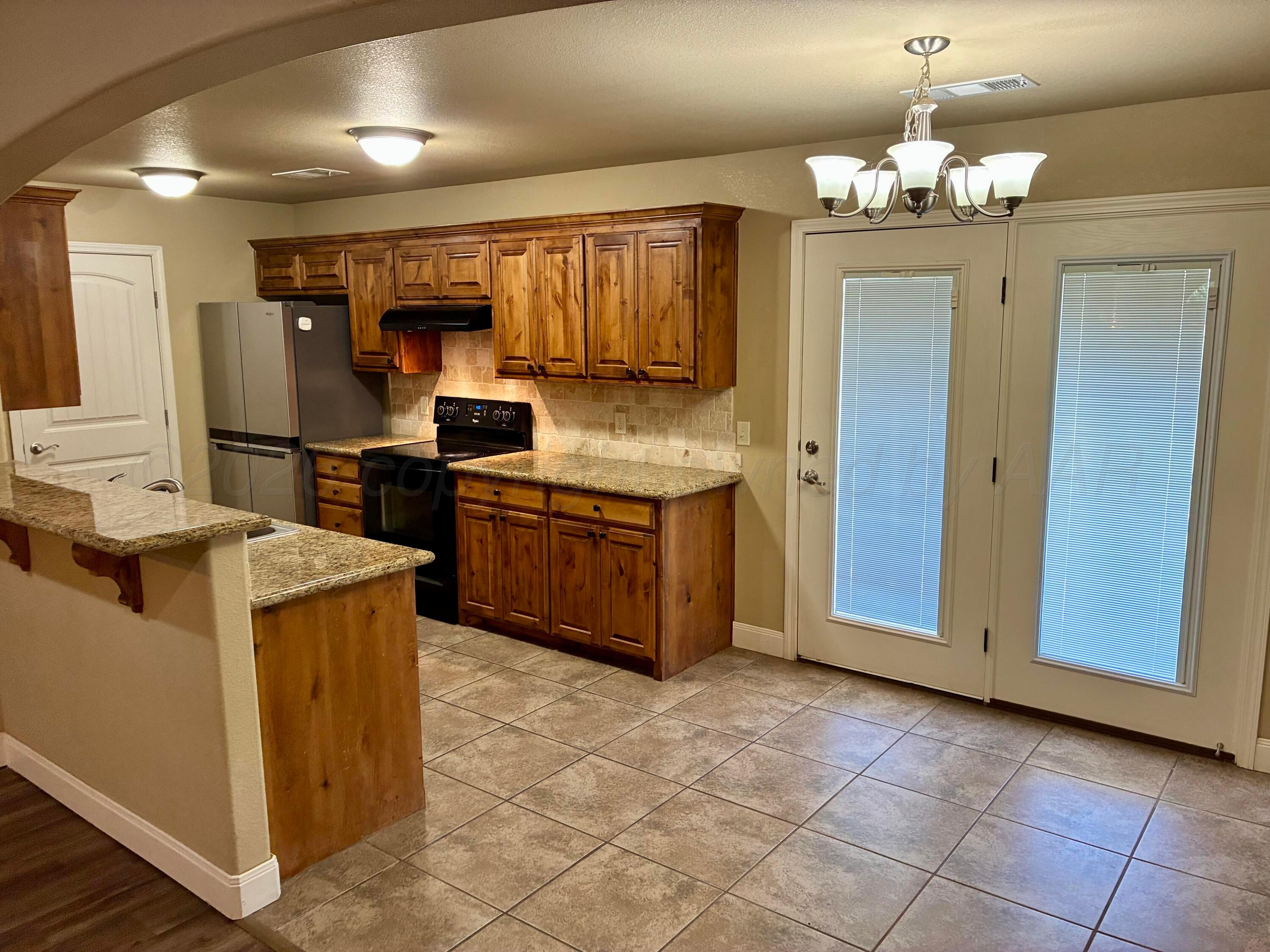 9 William Lane Property Photo 5