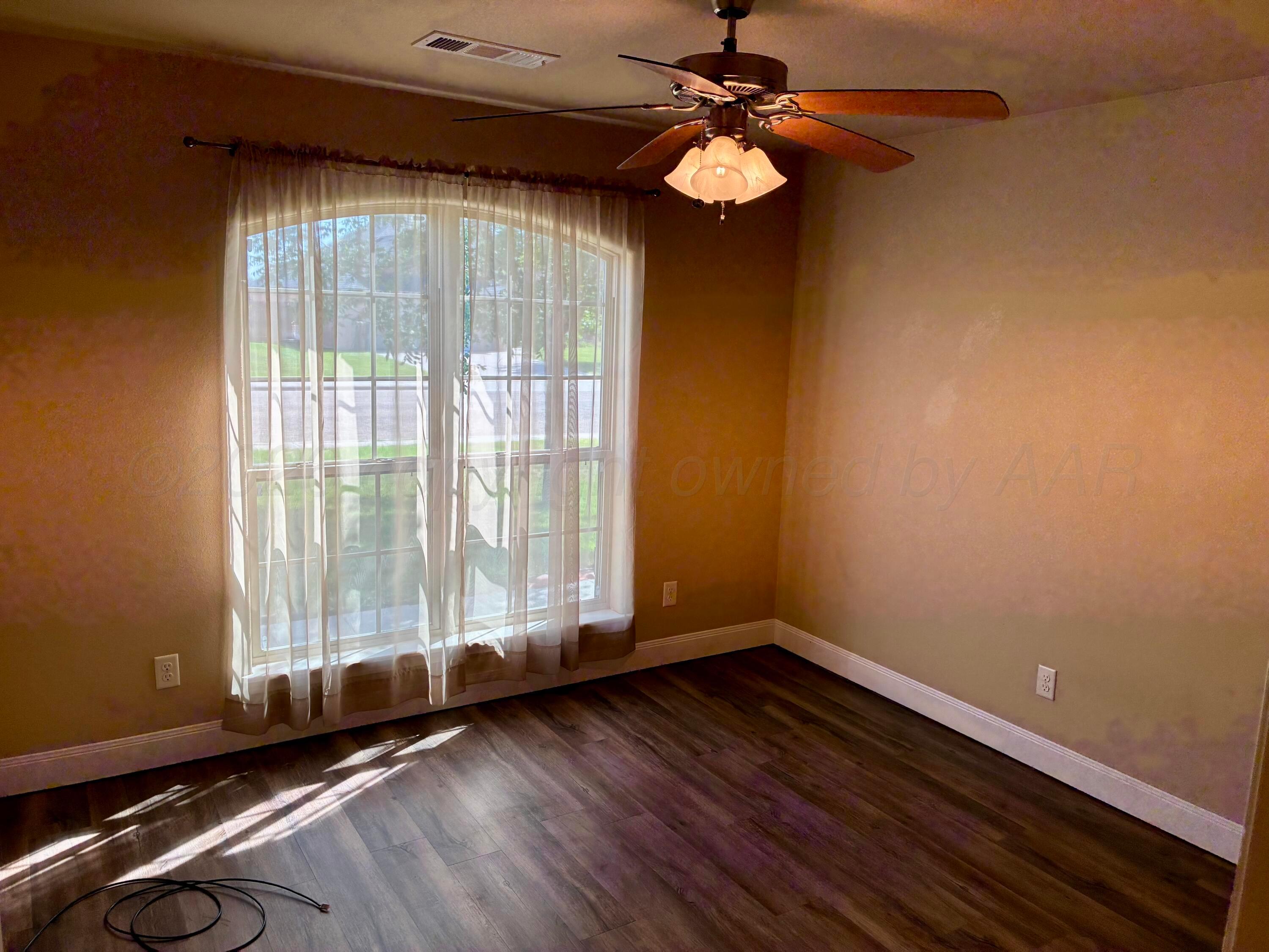 9 William Lane Property Photo 11