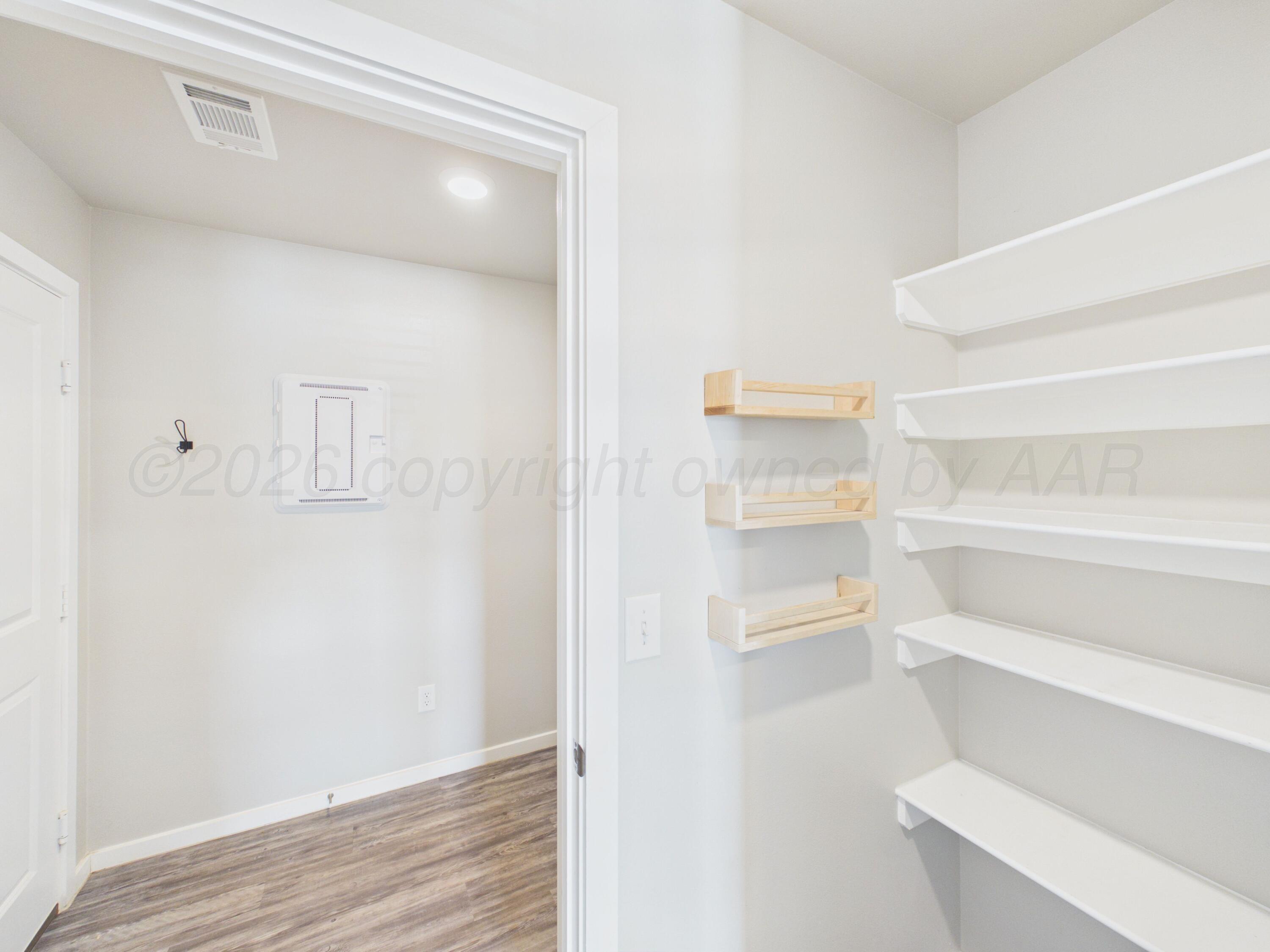 4712 Hinson Street Property Photo 6