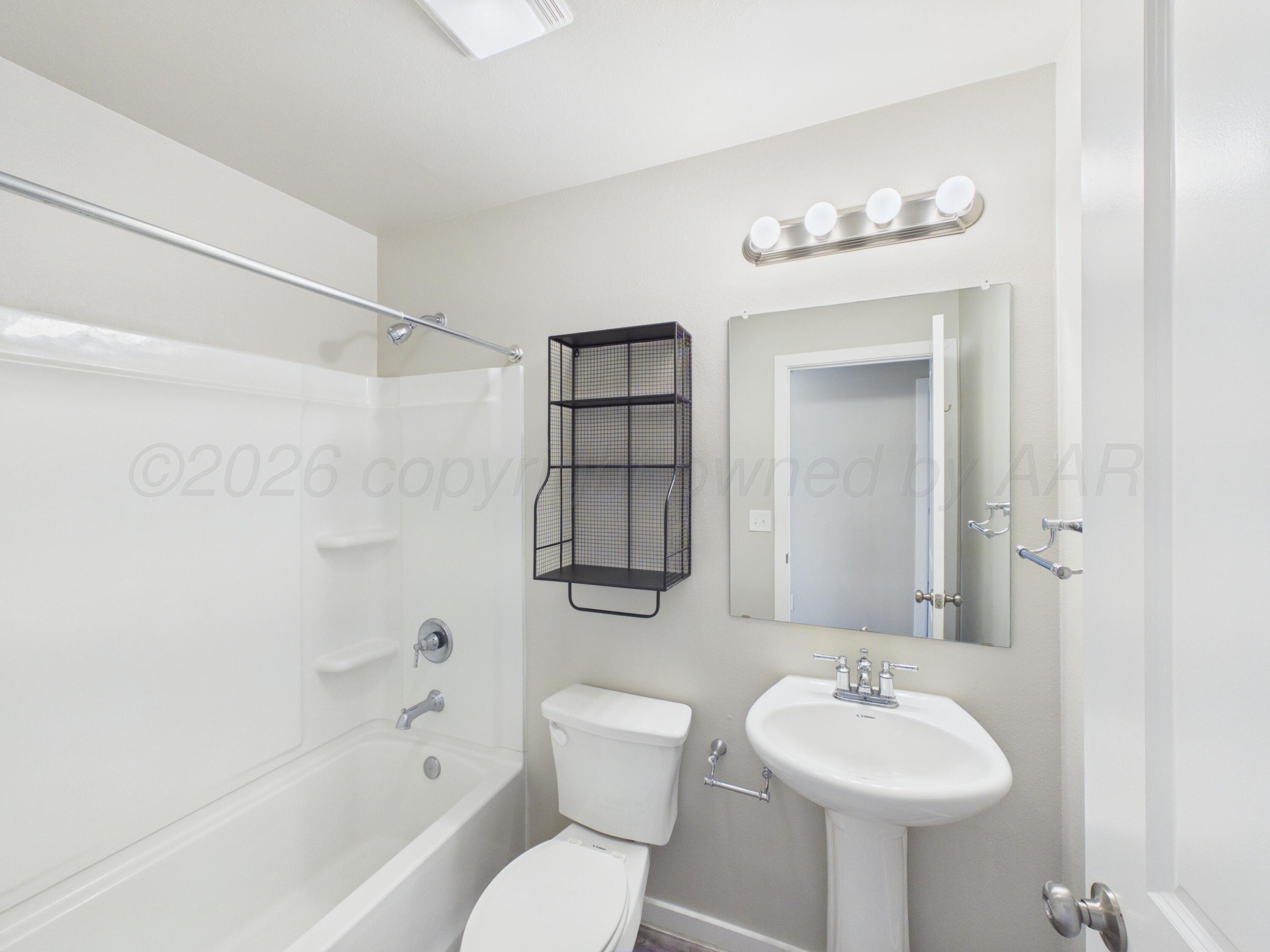 4712 Hinson Street Property Photo 10