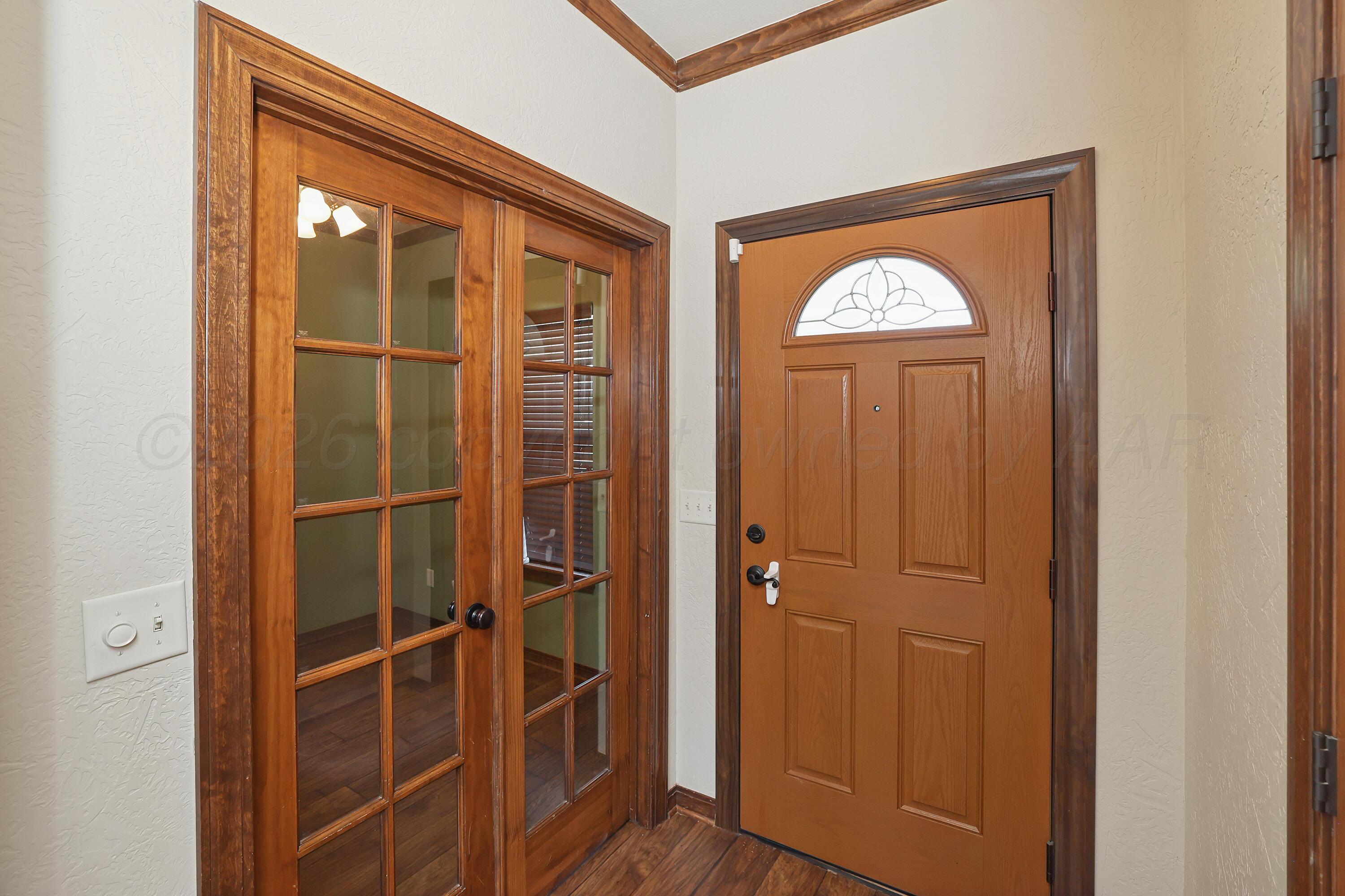 8503 Hamilton Drive Property Photo 2