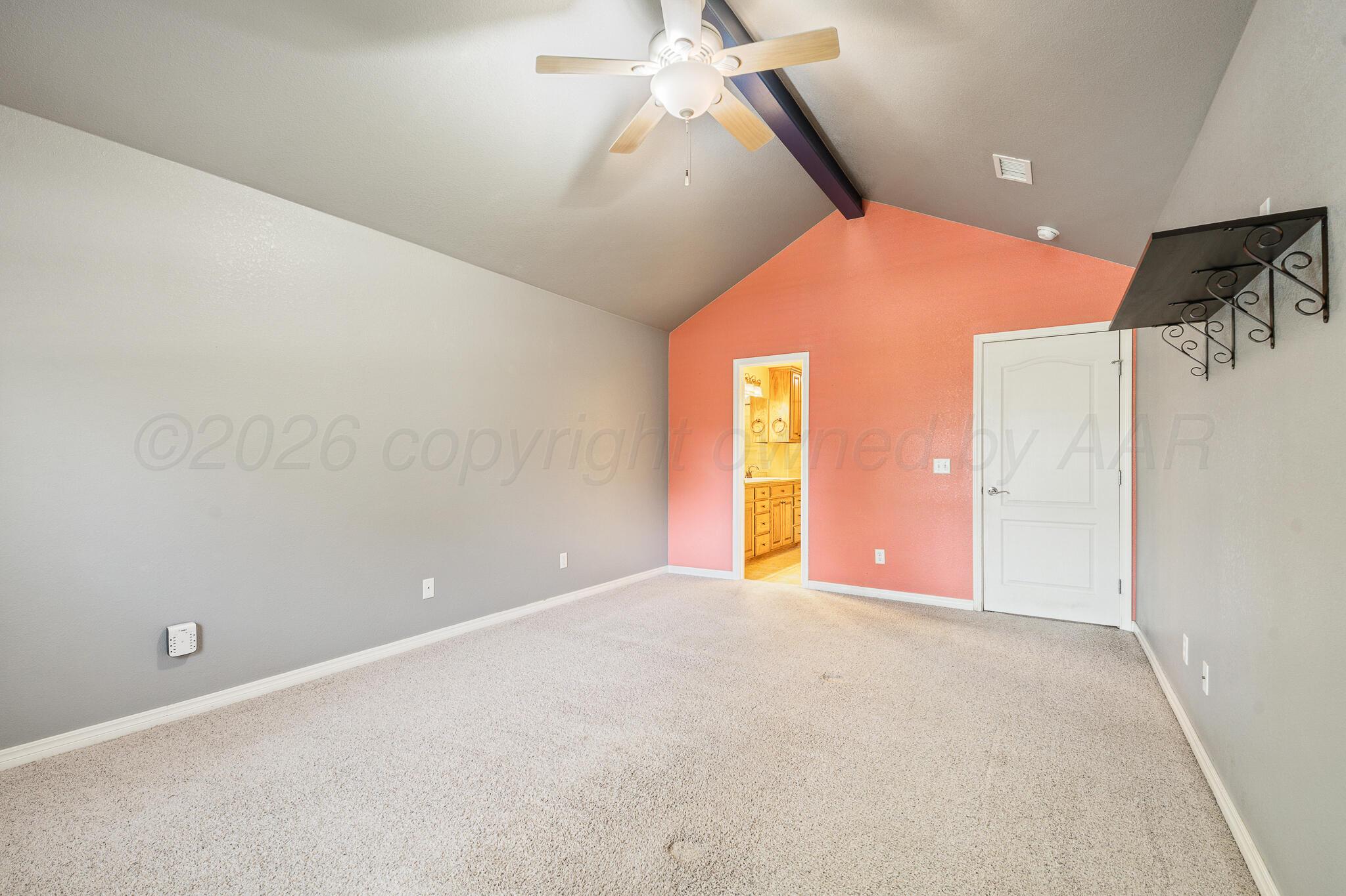 4204 Pine Street Property Photo 7