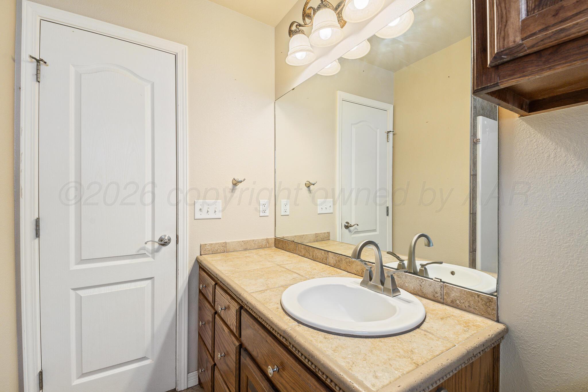4204 Pine Street Property Photo 10