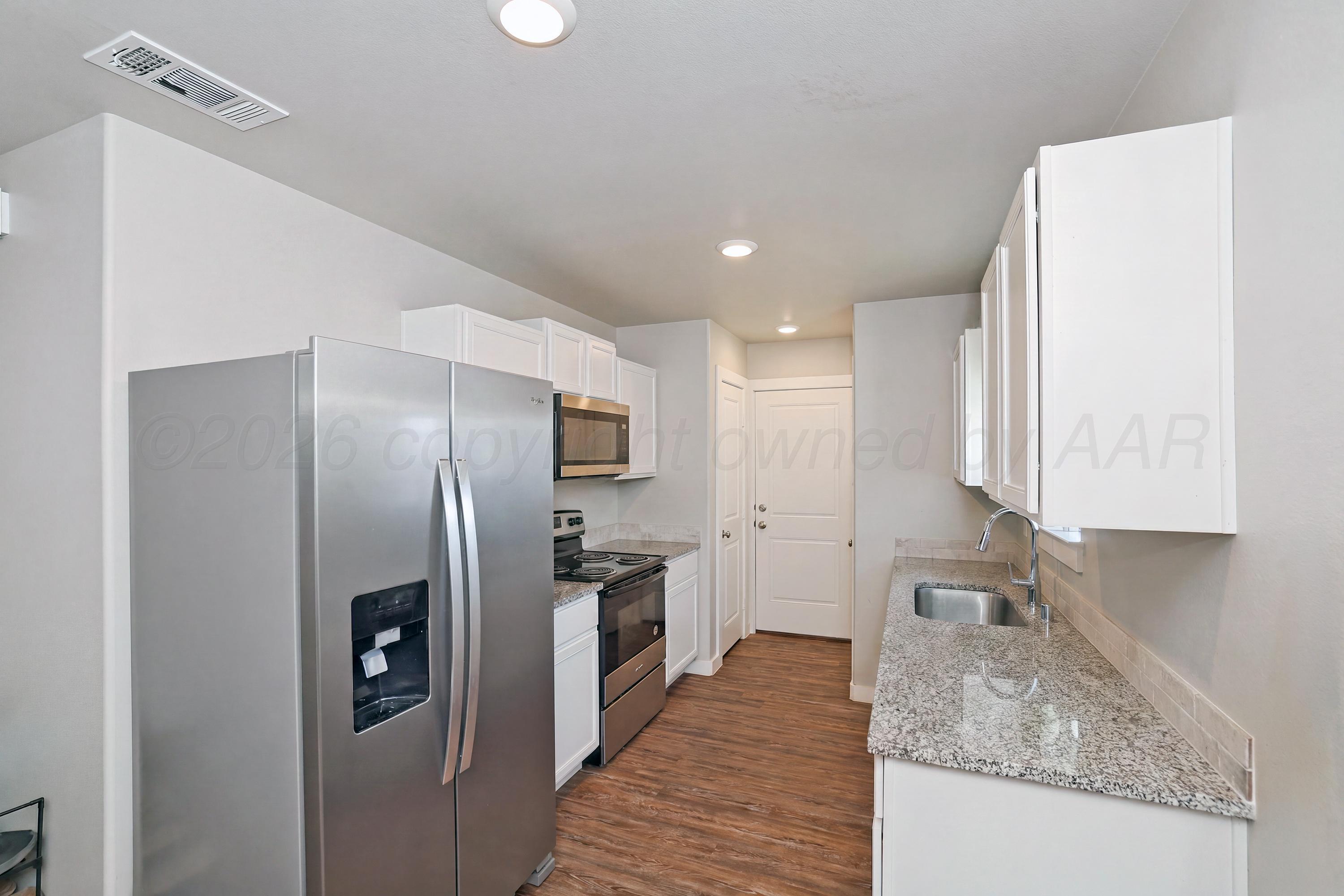 4905 Locker Street Property Photo 5