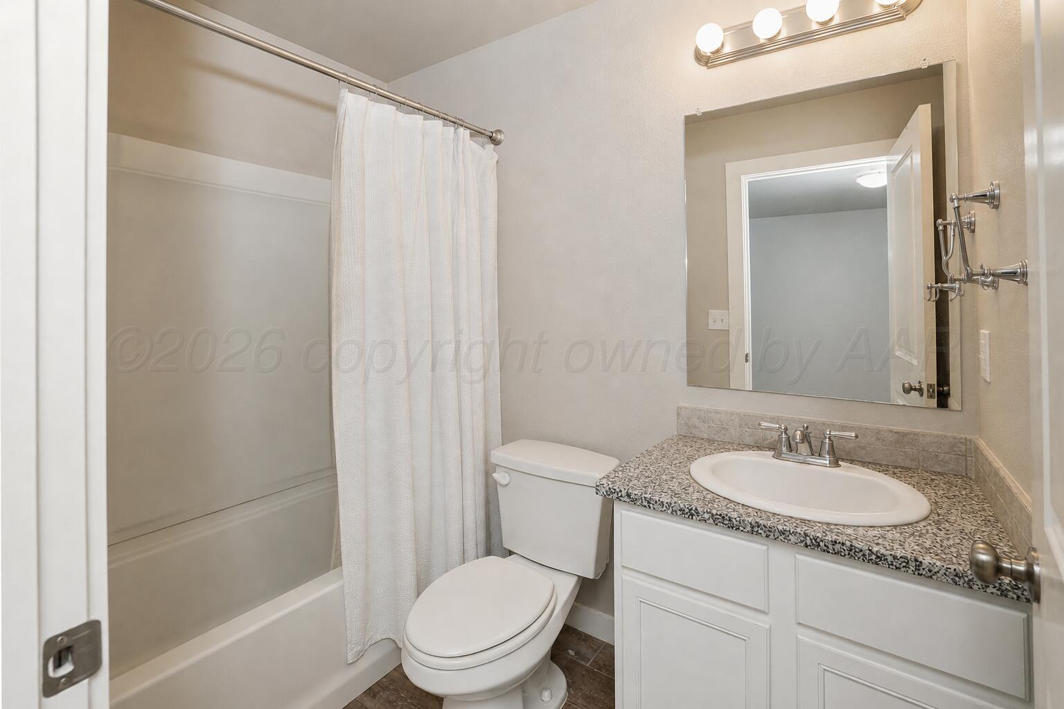 4905 Locker Street Property Photo 7