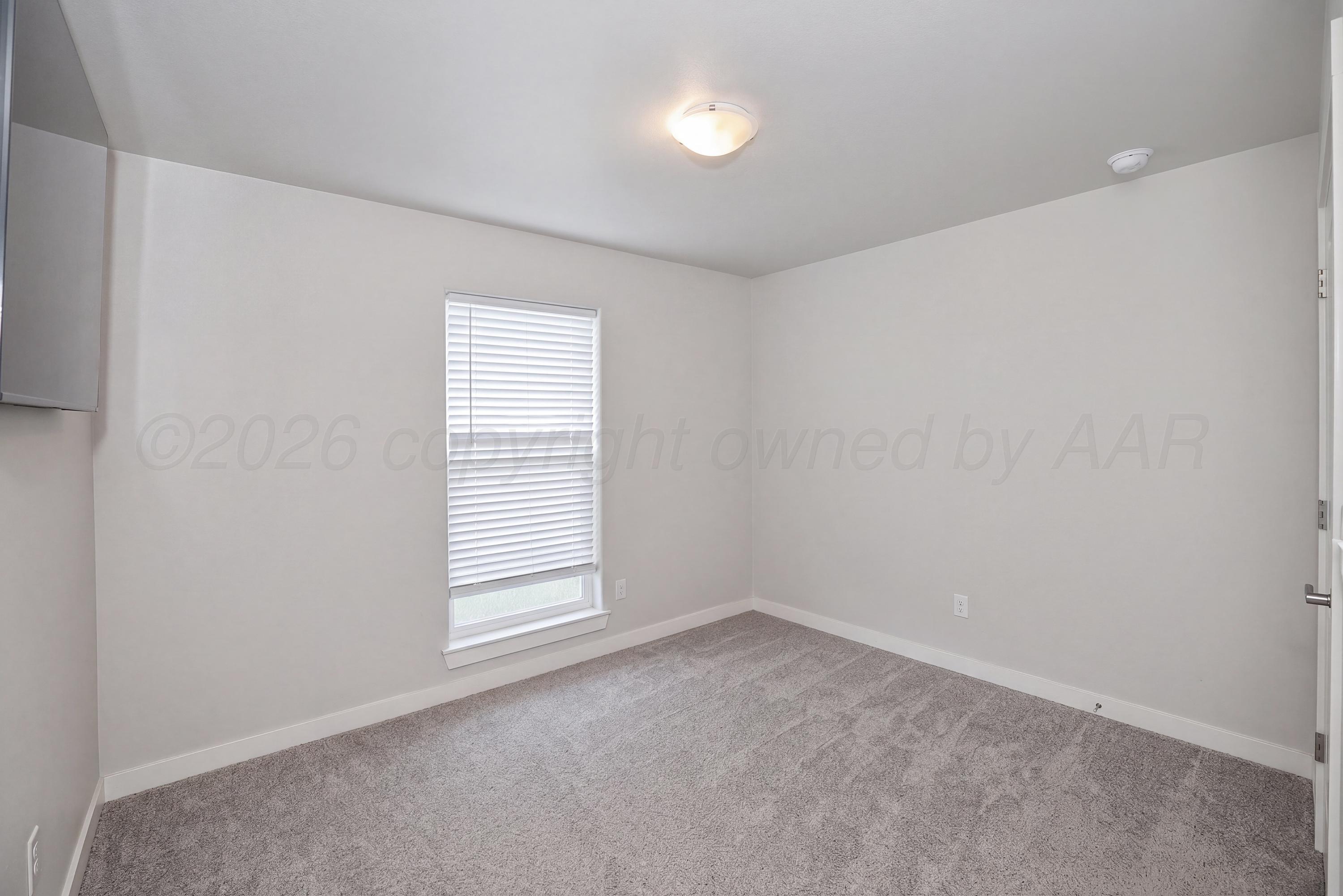 4905 Locker Street Property Photo 9
