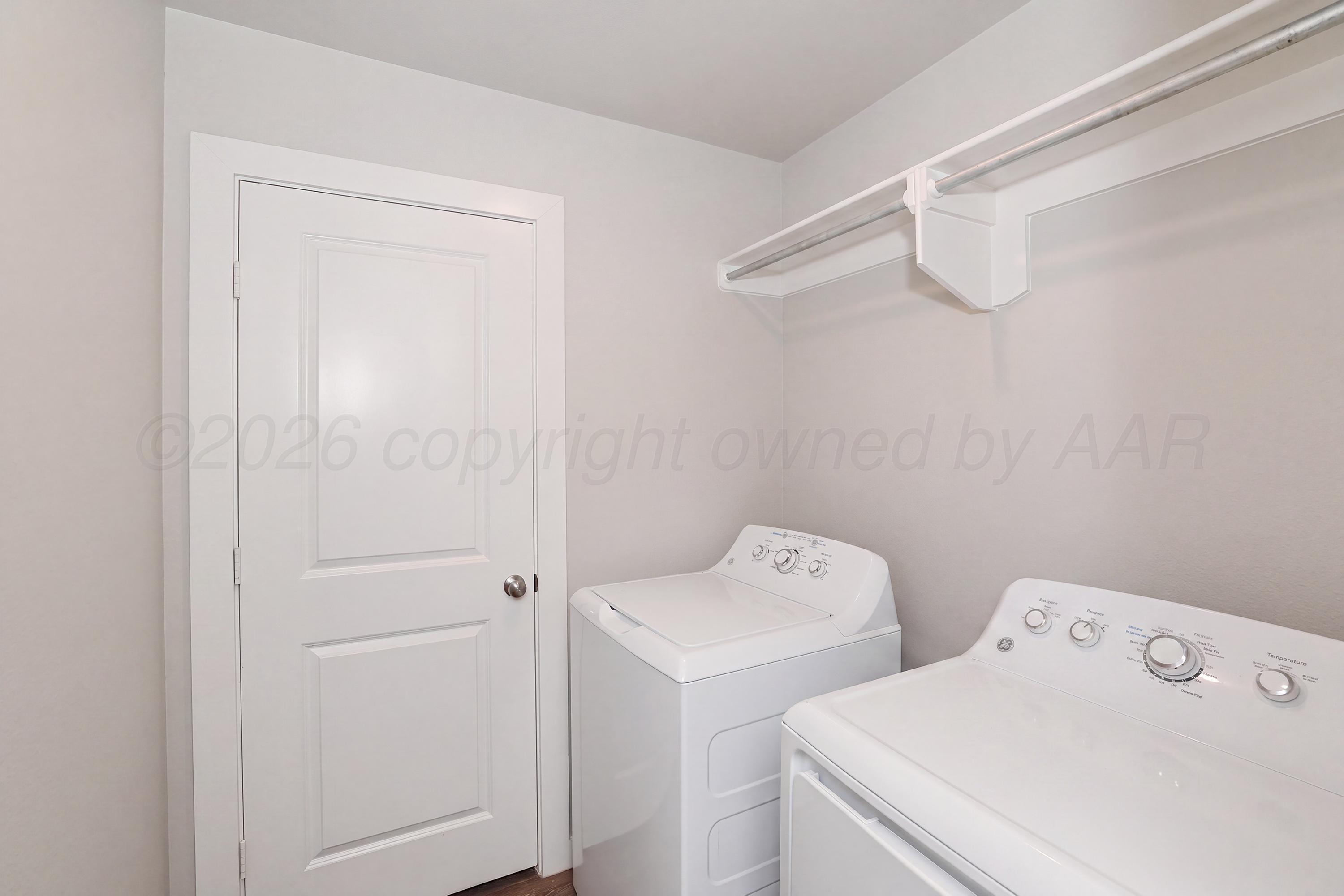 4905 Locker Street Property Photo 13