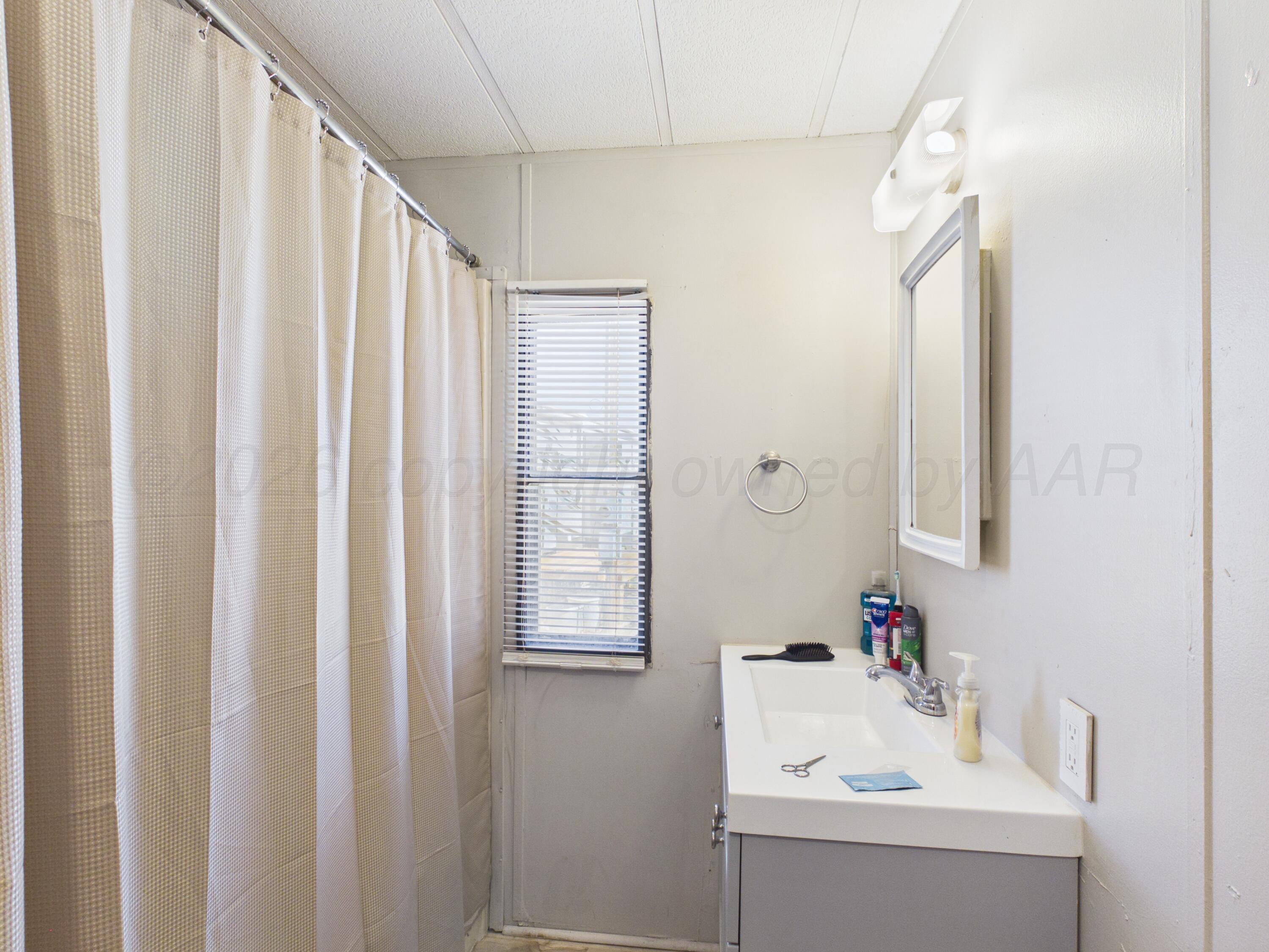 801 N Hale Avenue Property Photo 48