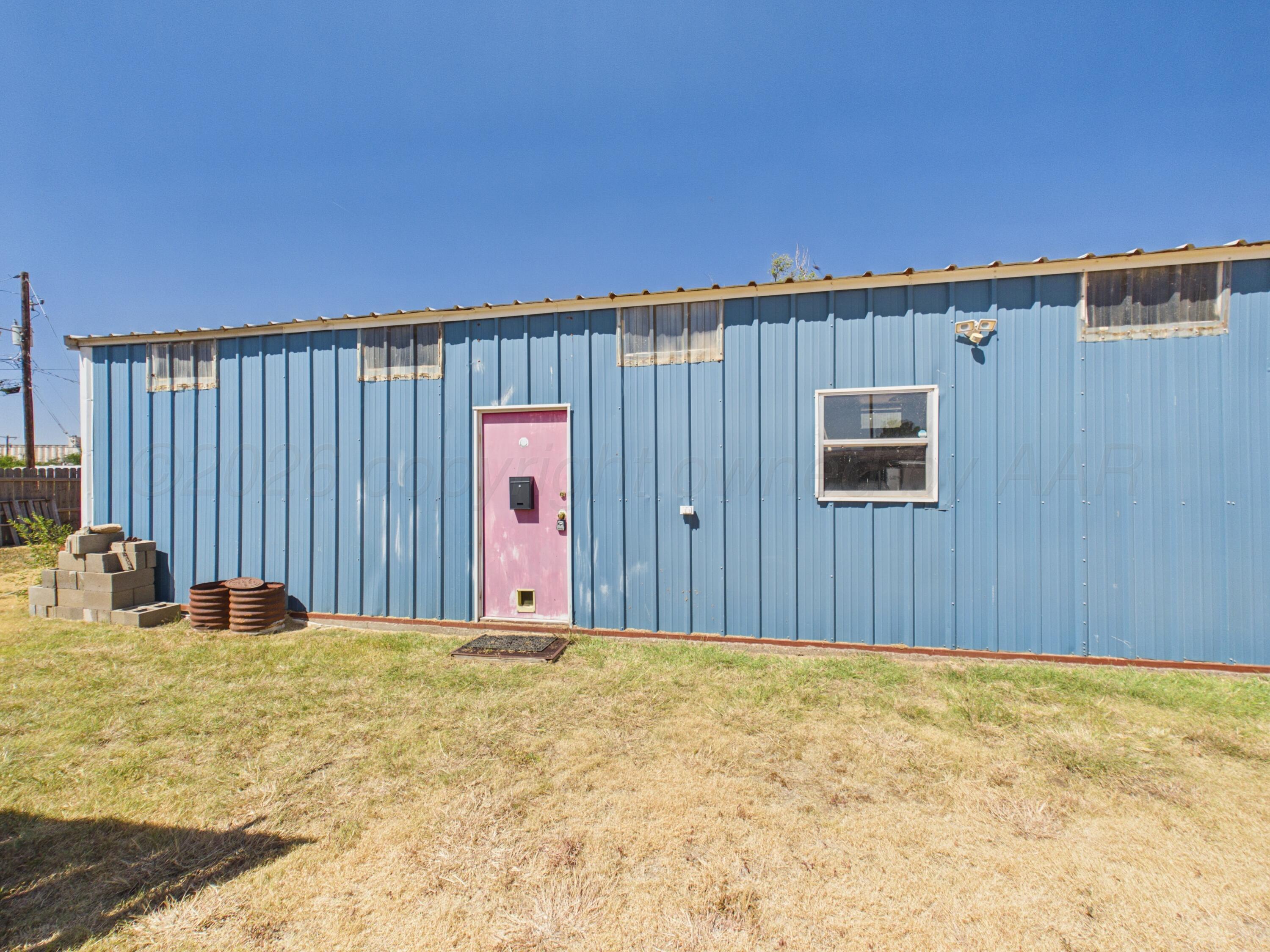 801 N Hale Avenue Property Photo 57