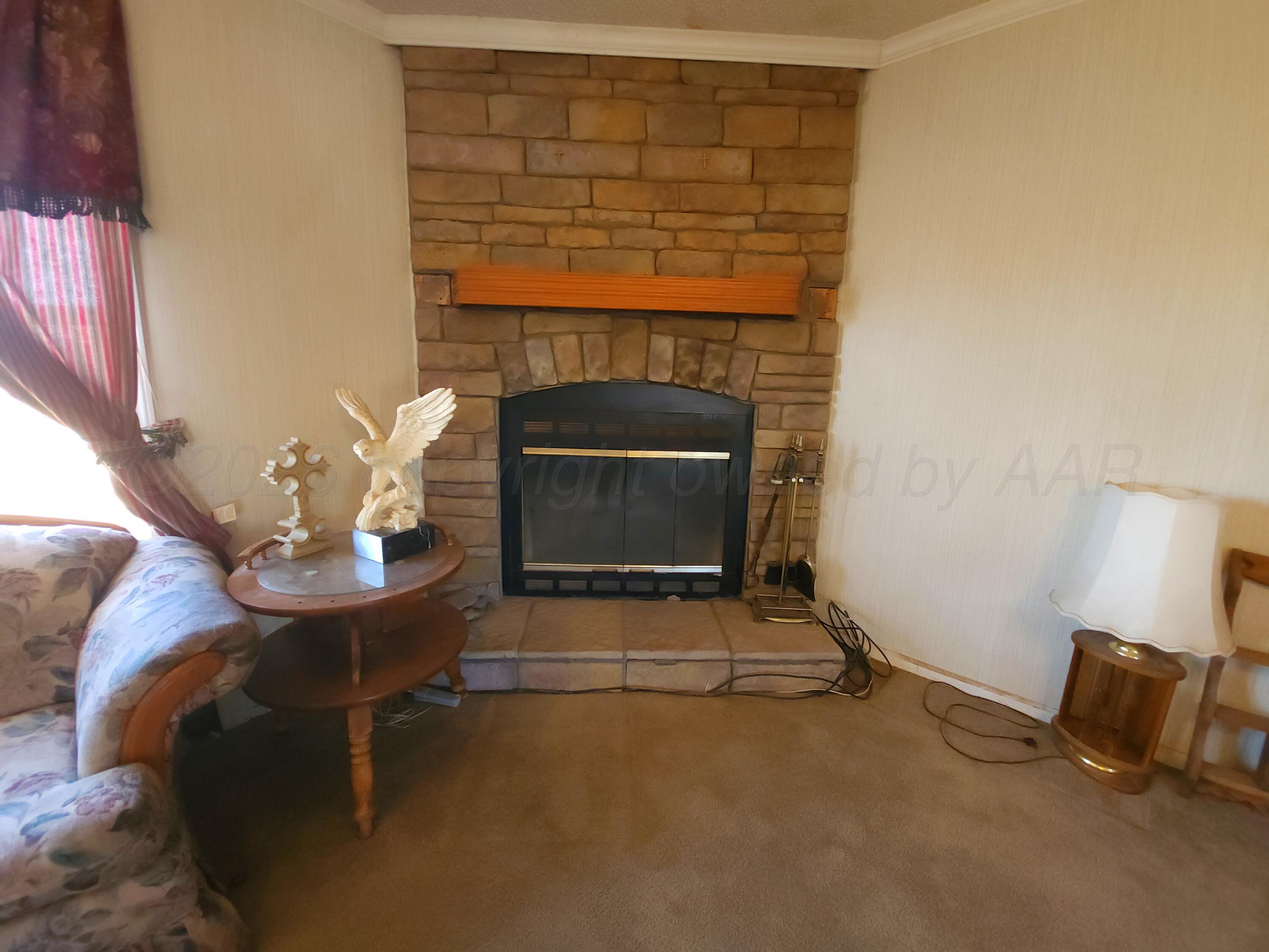 8400 Sandlewood Avenue Property Photo 4