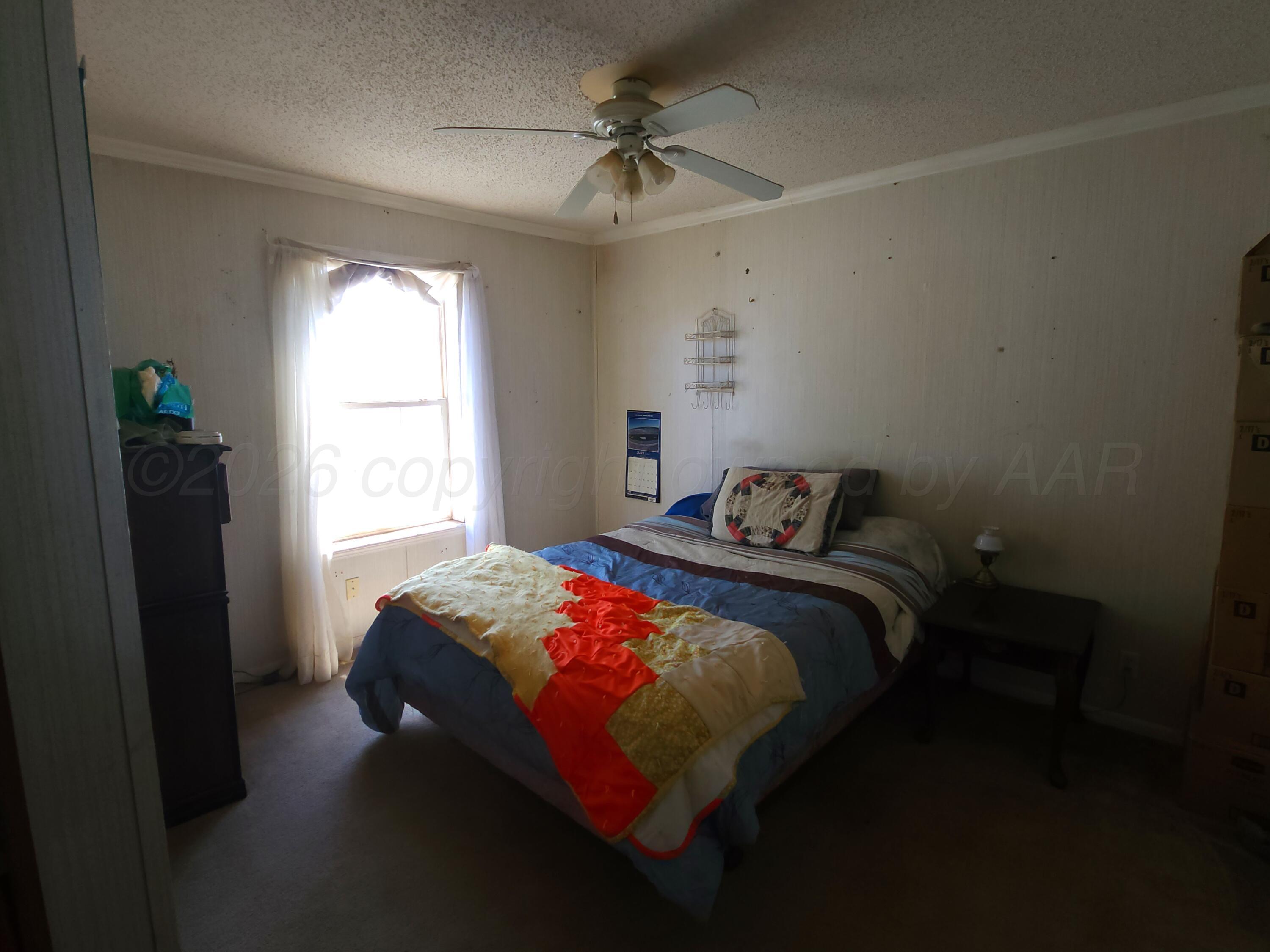 8400 Sandlewood Avenue Property Photo 13