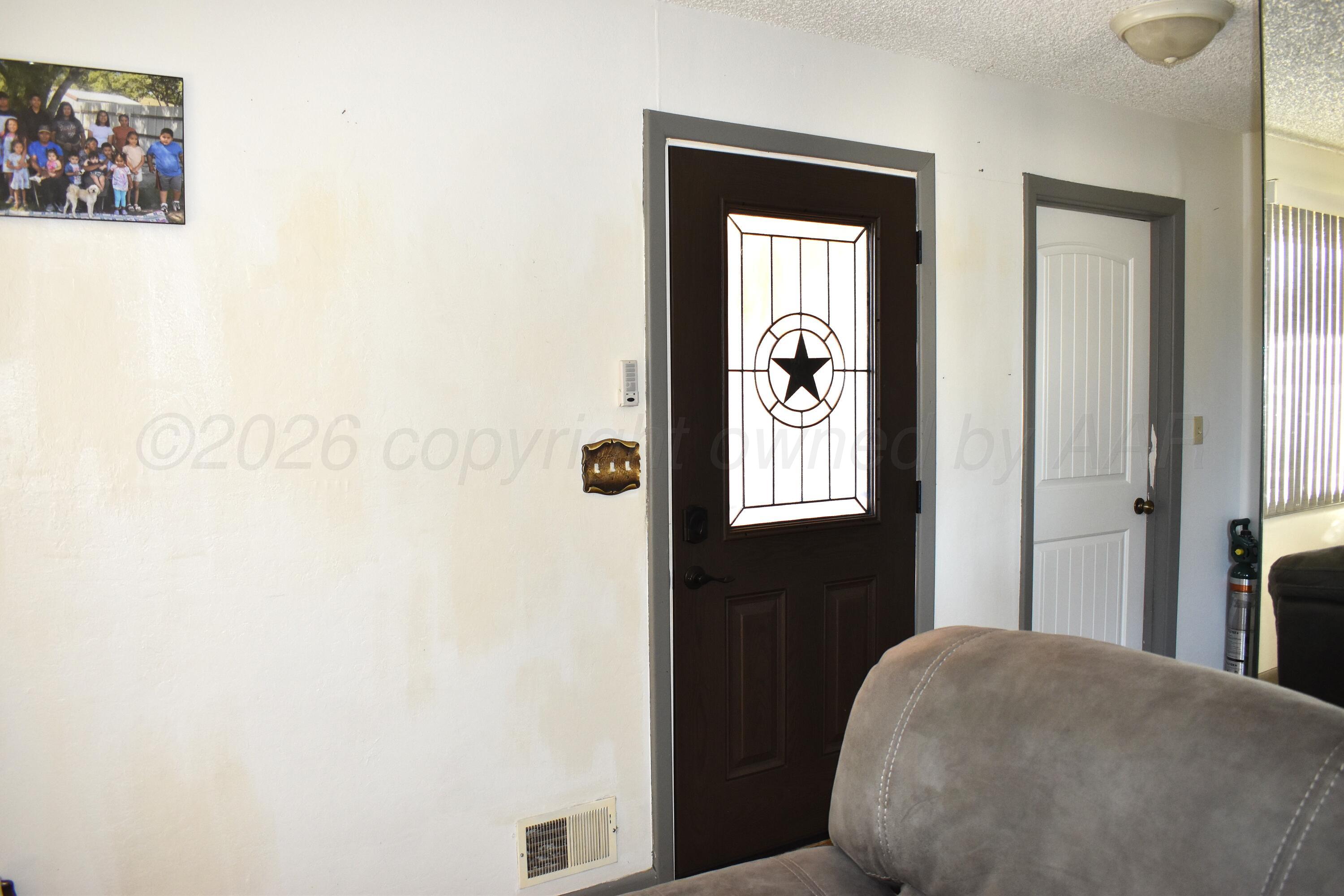 519 Willow Avenue Property Photo 2