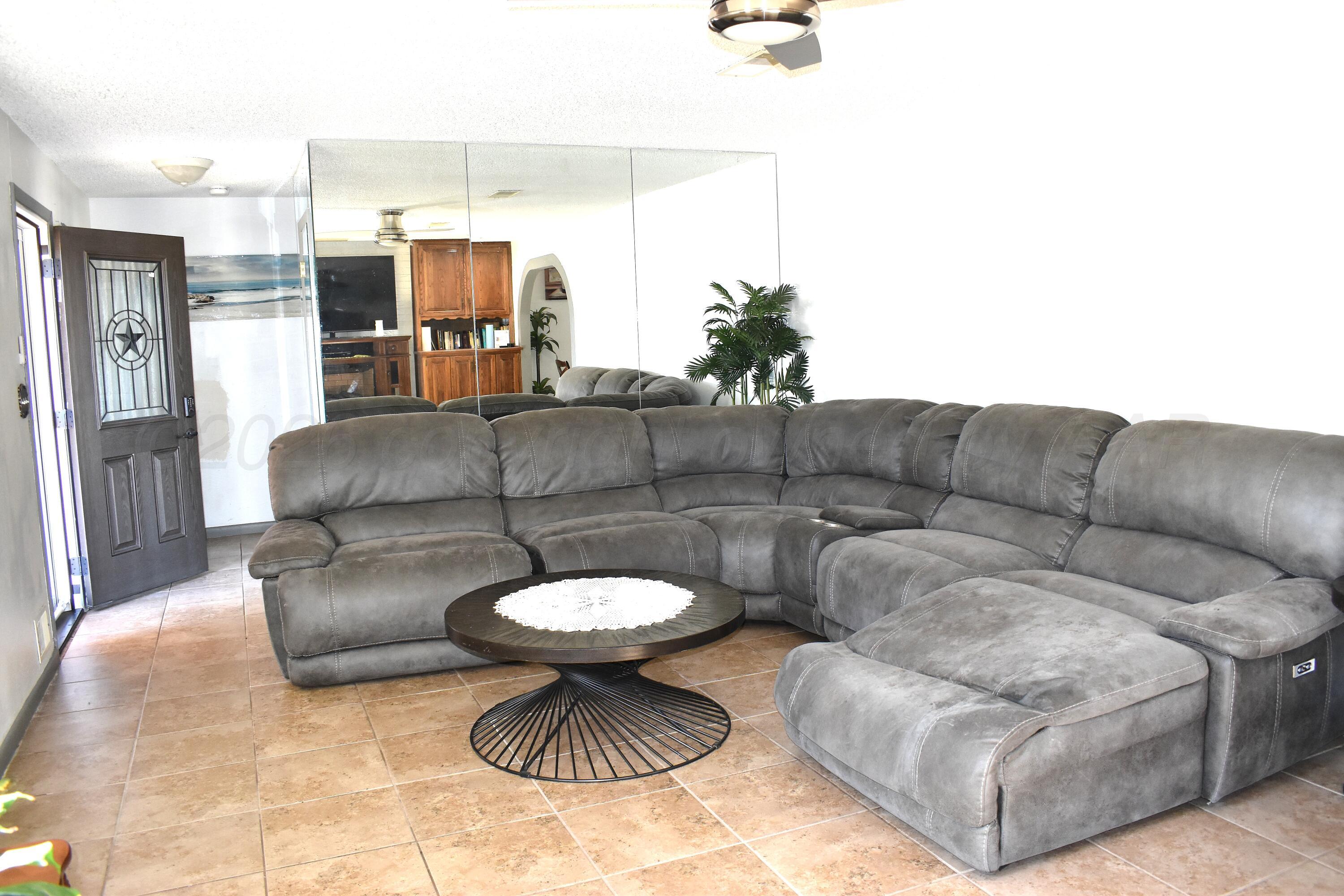 519 Willow Avenue Property Photo 3