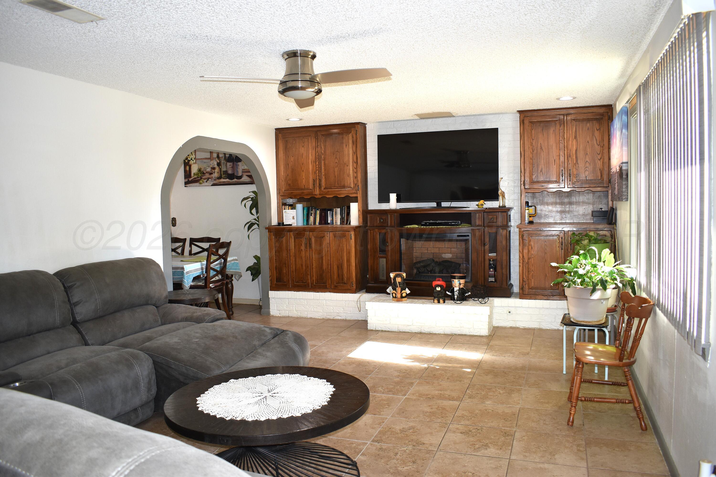 519 Willow Avenue Property Photo 4