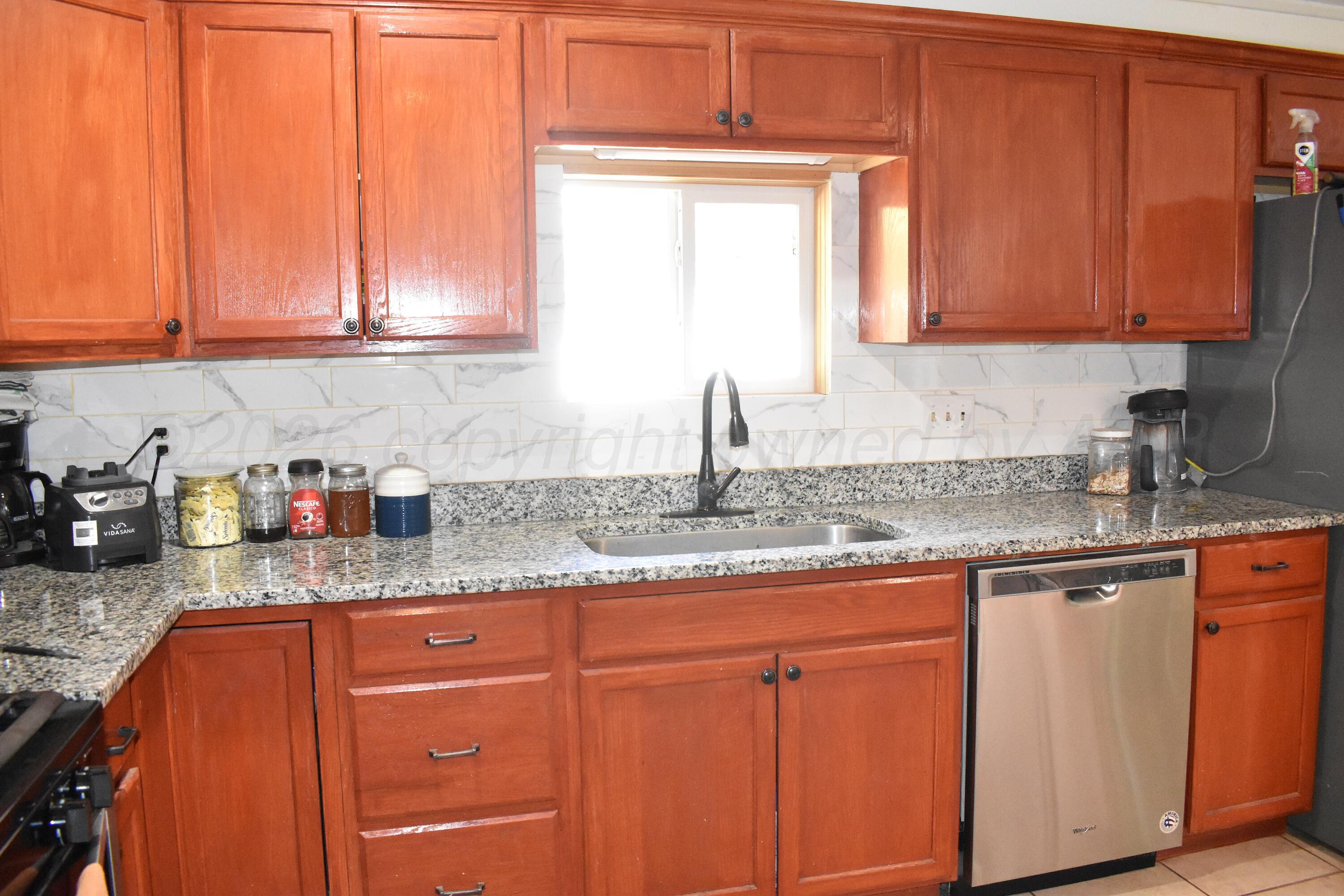 519 Willow Avenue Property Photo 6
