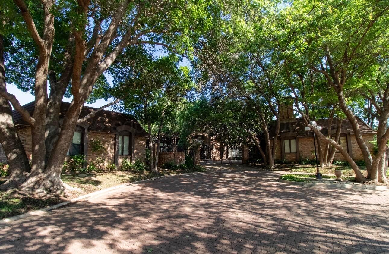 4 Quadrille Street Property Photo 1