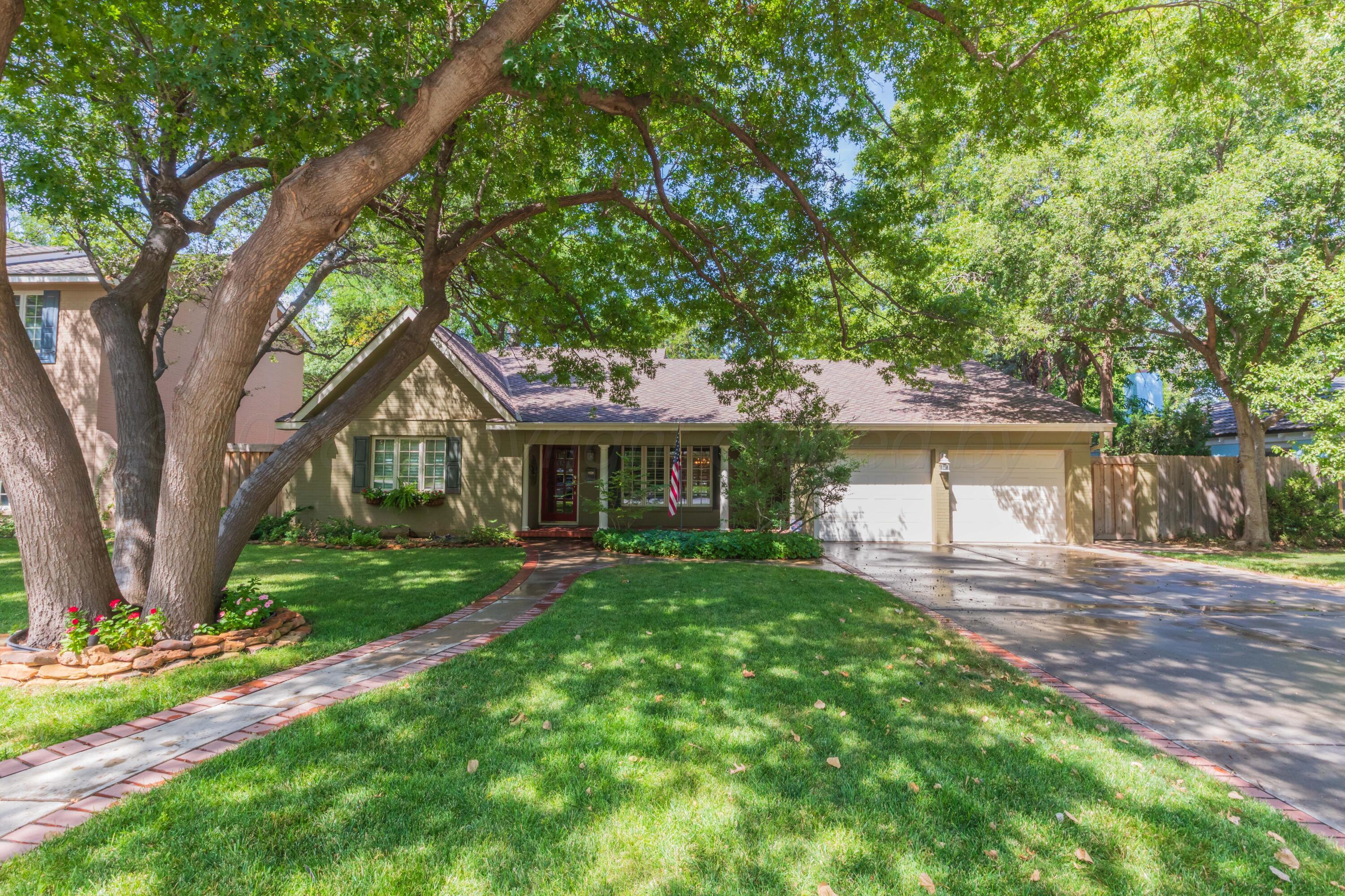 2612 Parker Street Property Photo 1