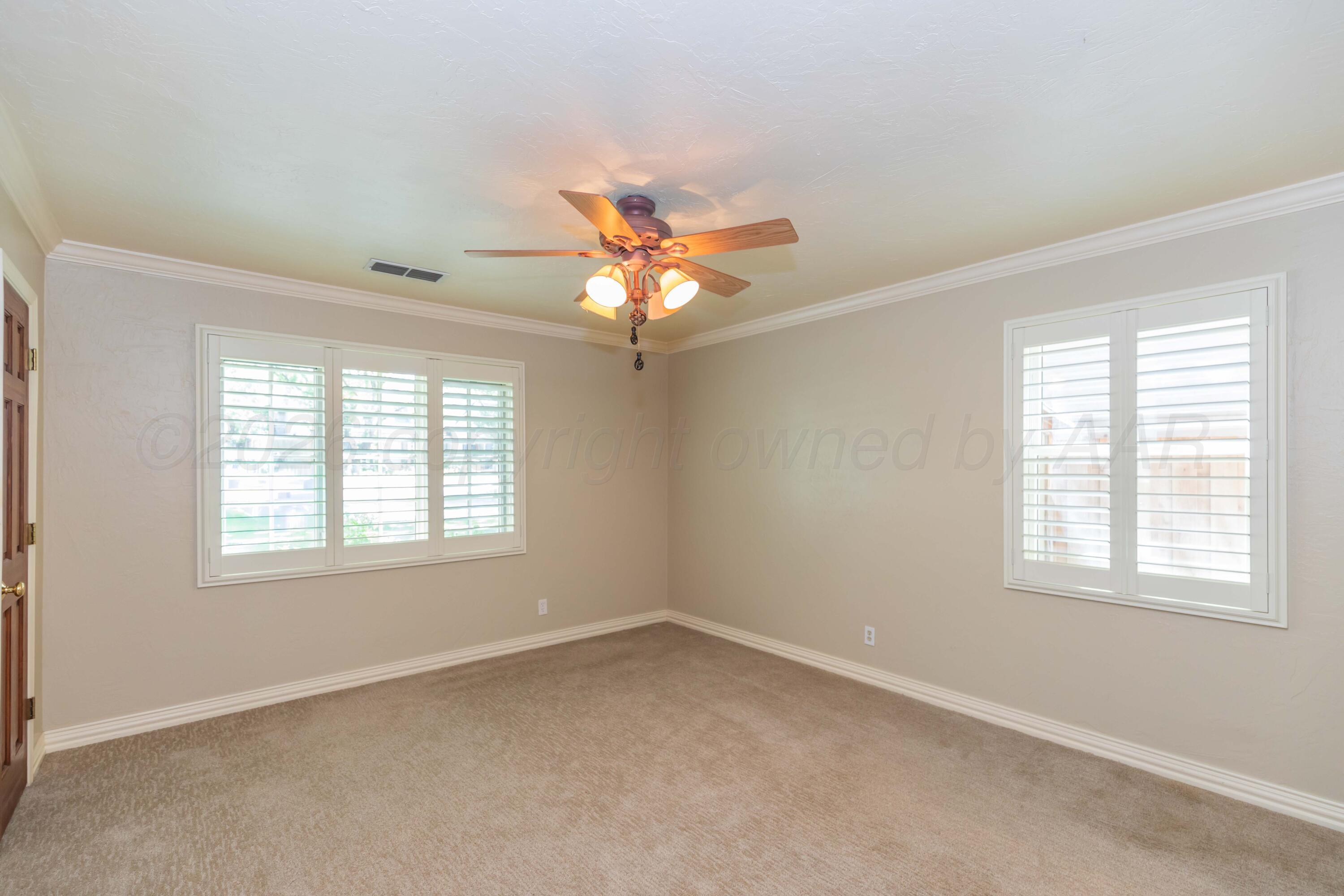 2612 Parker Street Property Photo 22