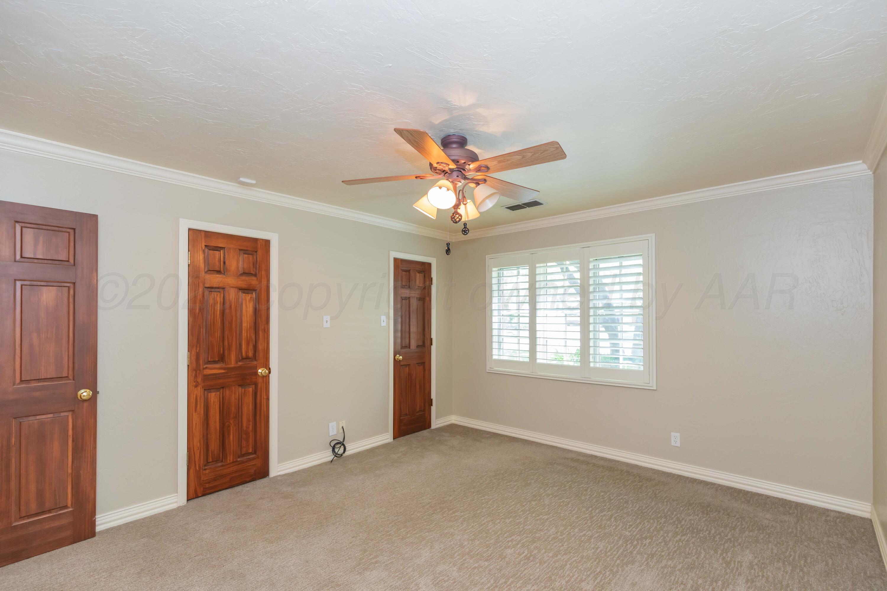 2612 Parker Street Property Photo 24