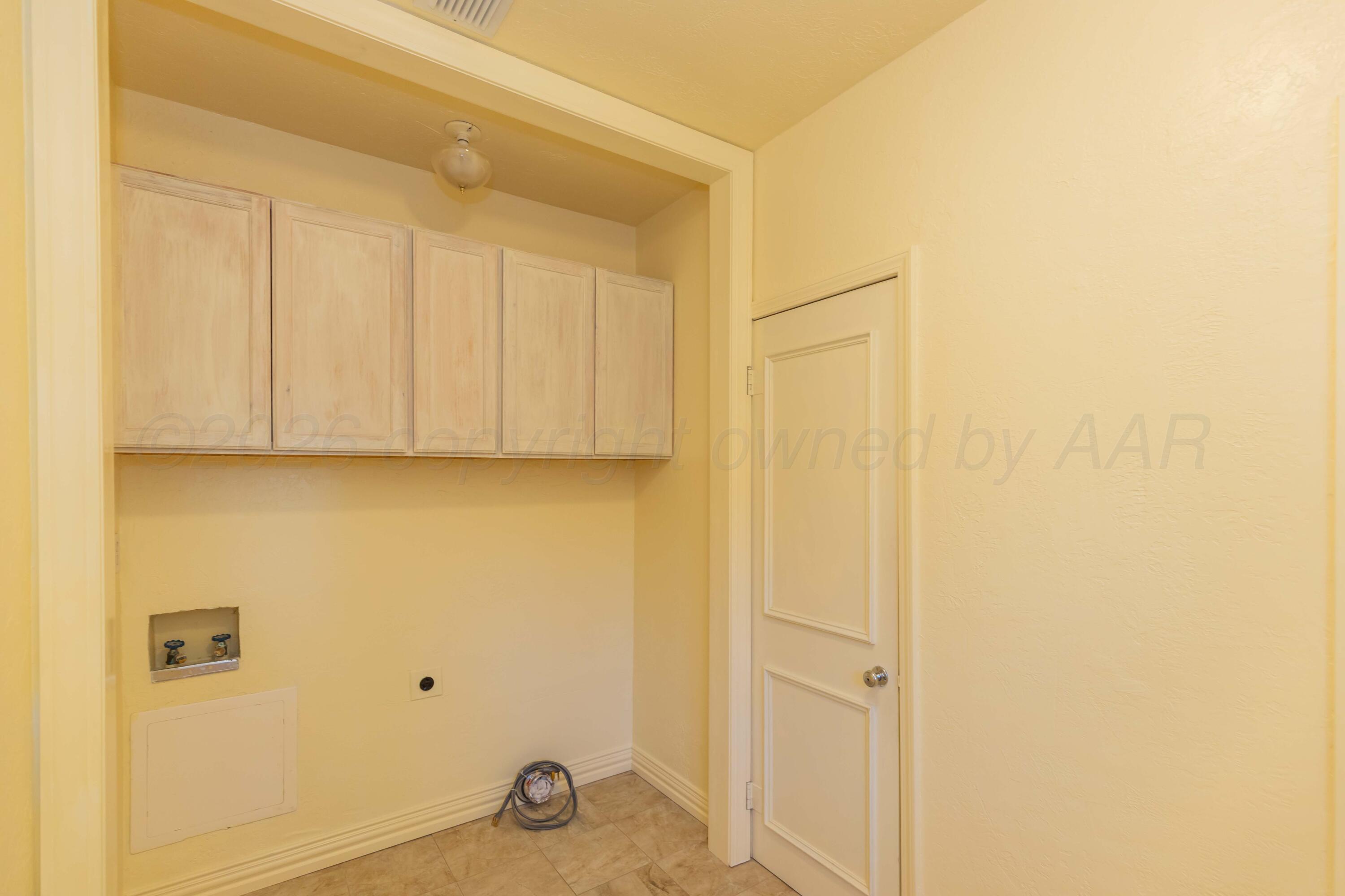 2612 Parker Street Property Photo 40