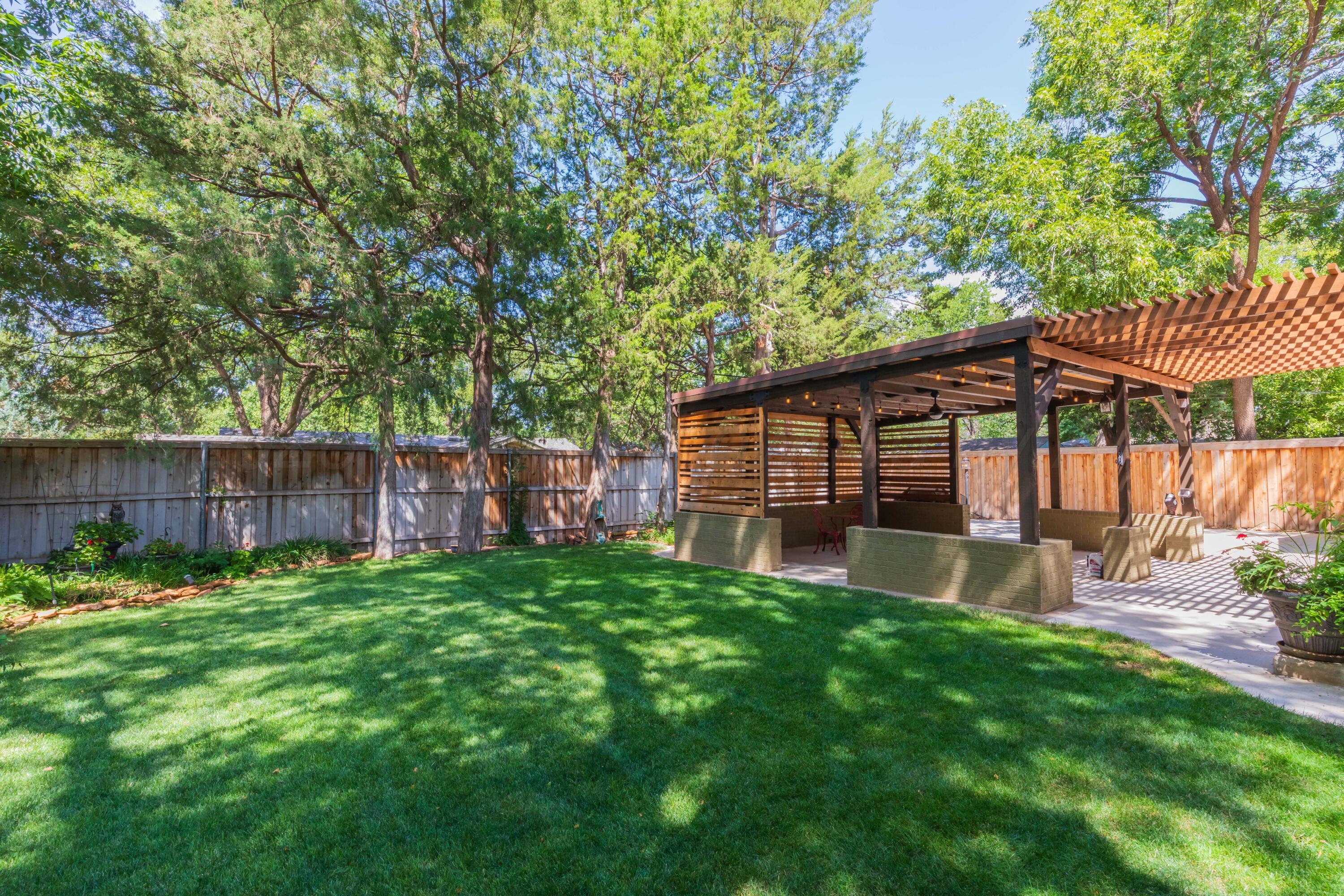 2612 Parker Street Property Photo 46