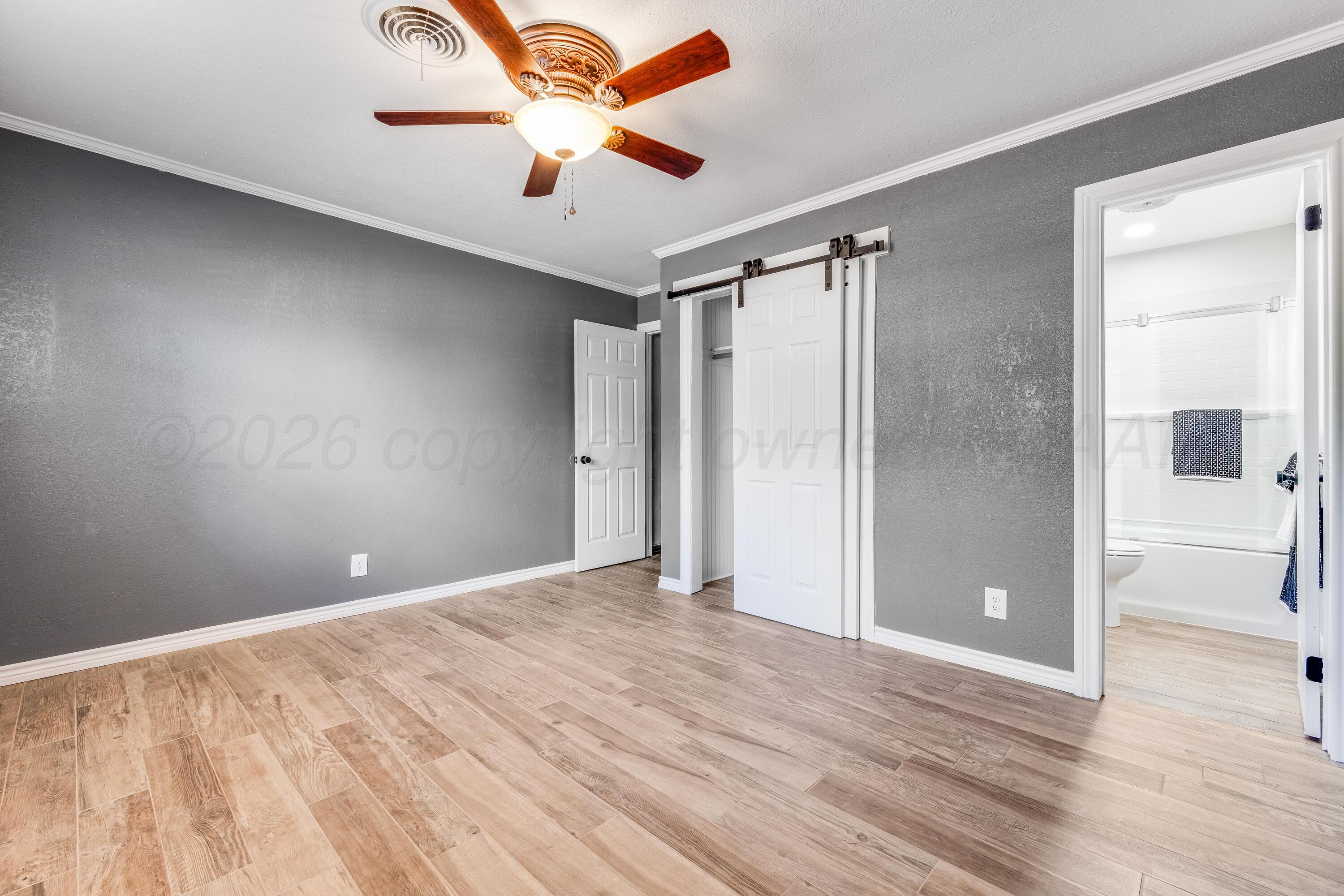 917 Mills Avenue Property Photo 12