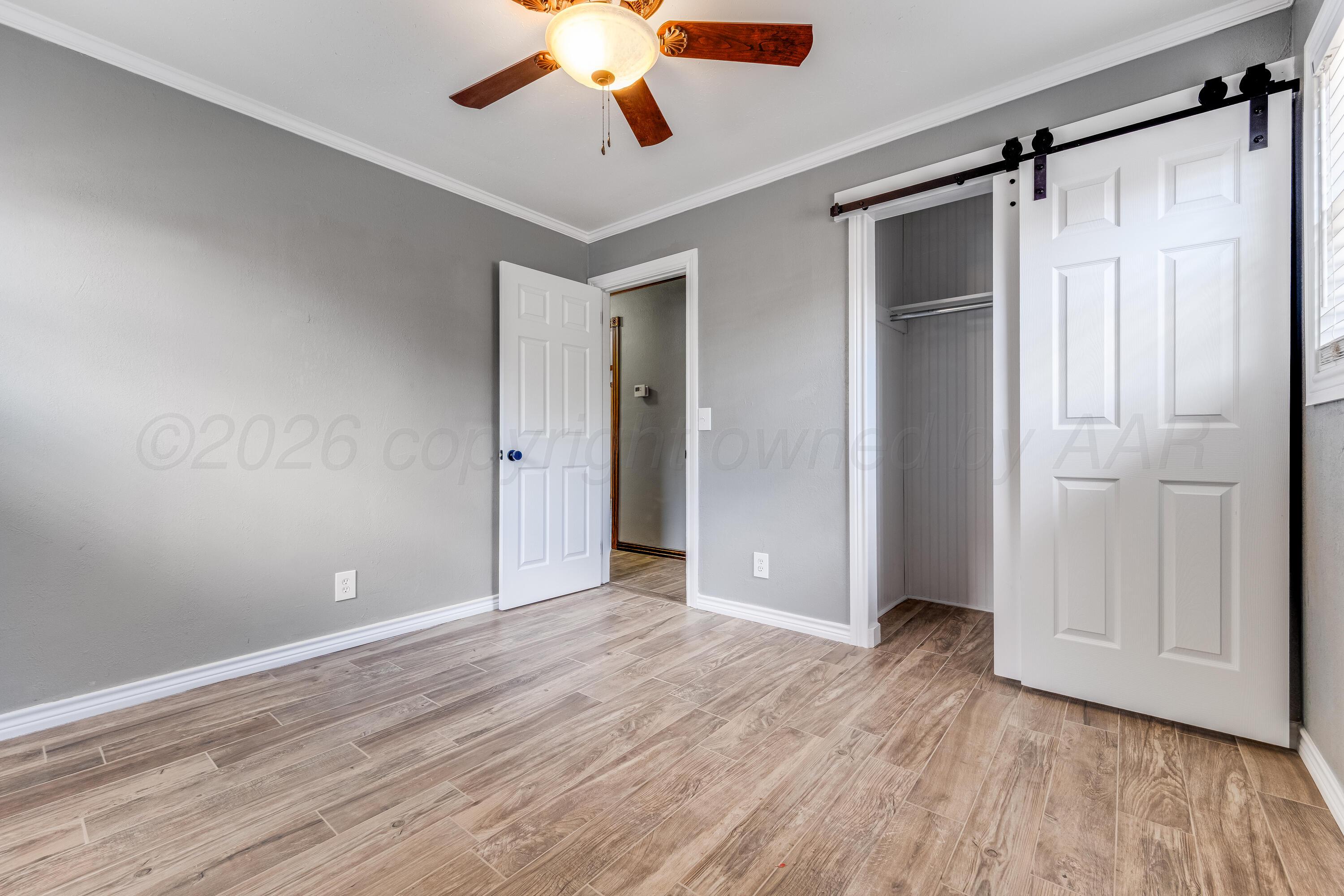 917 Mills Avenue Property Photo 15