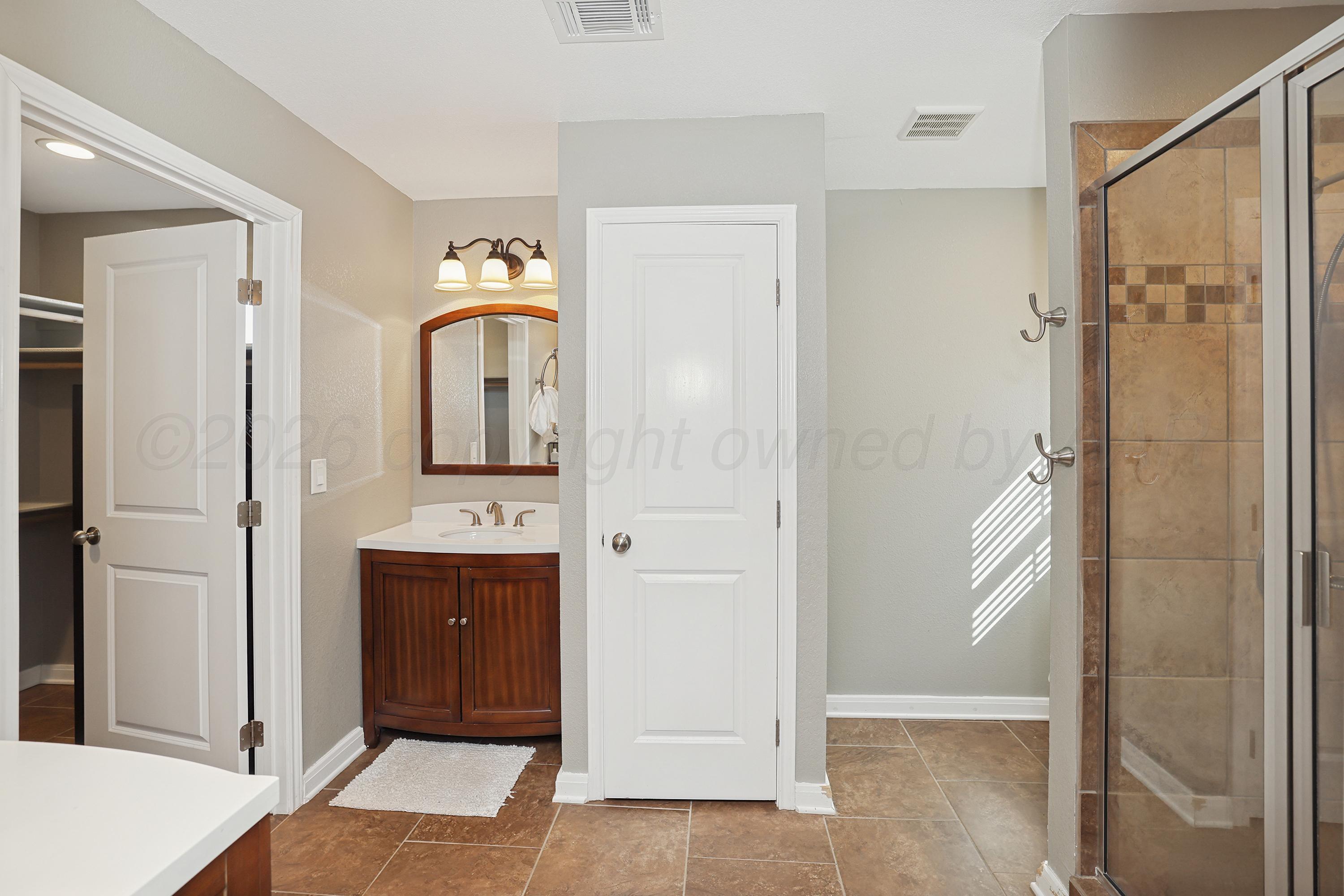 13901 White Tail Avenue Property Photo 17