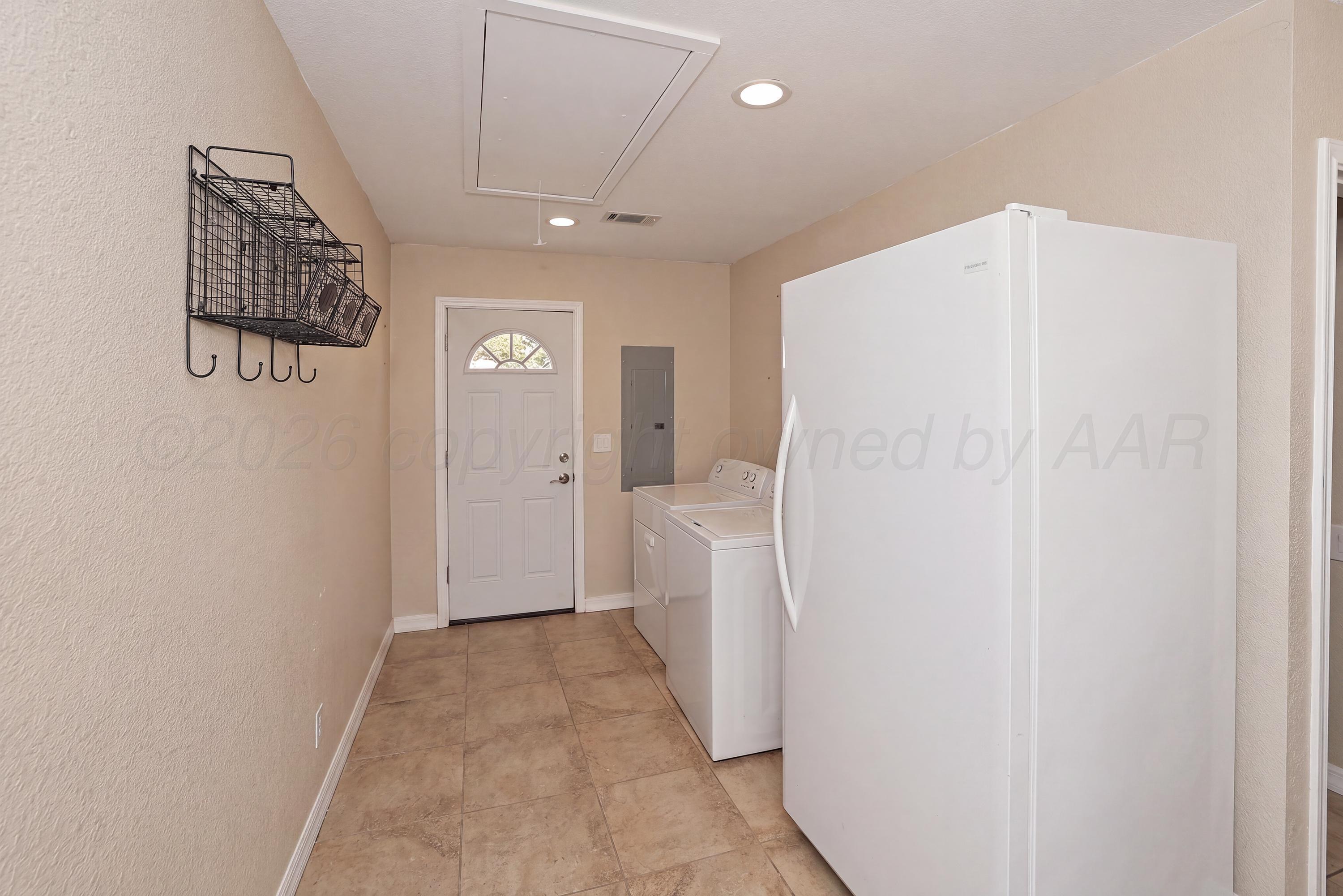 13901 White Tail Avenue Property Photo 25