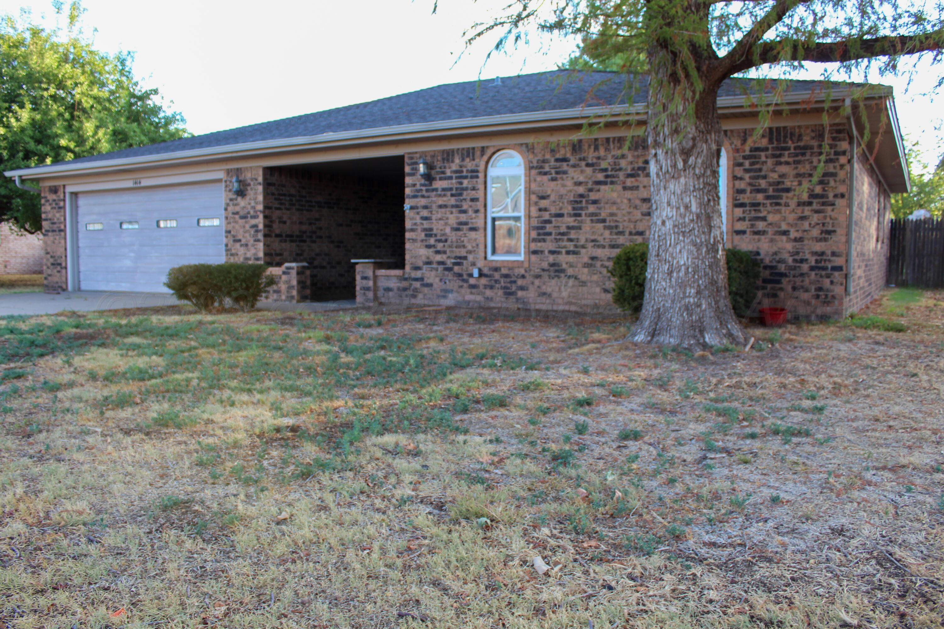1414 Pecan Avenue Property Photo 2